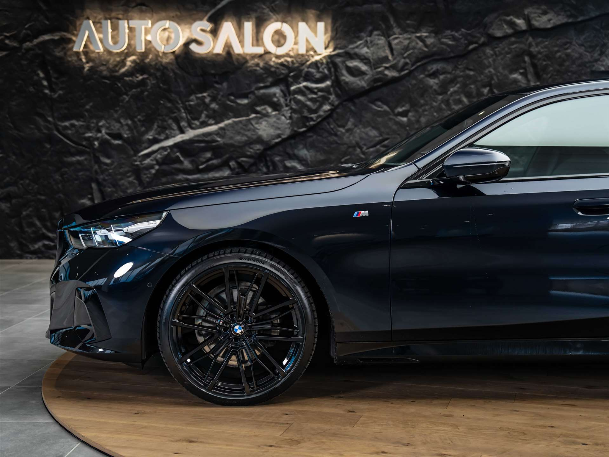 listing desktop thumbnail image 18