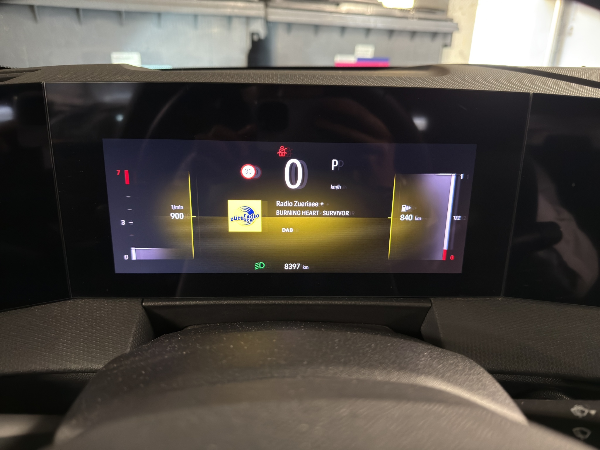 listing desktop thumbnail image 6