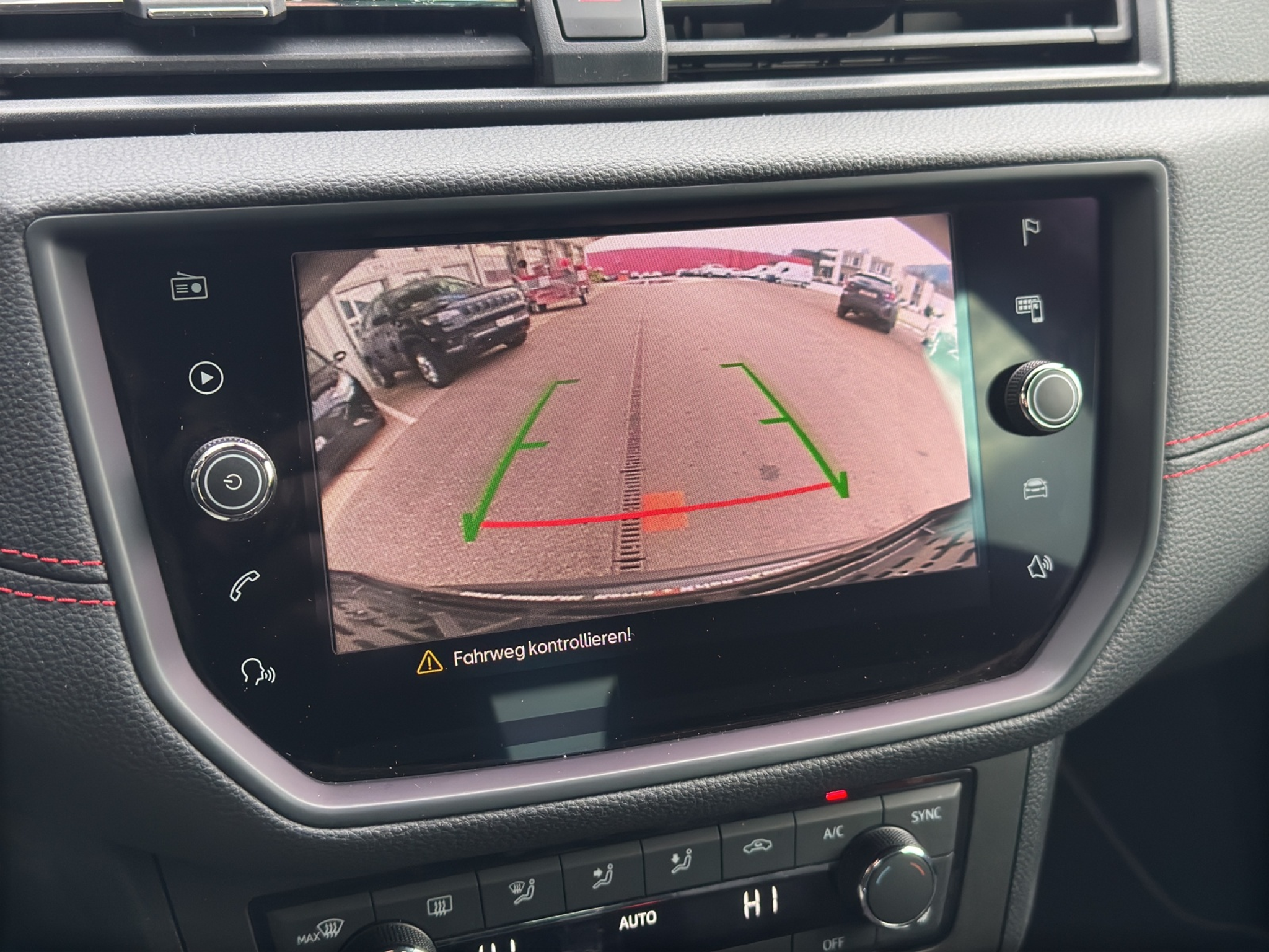 listing desktop thumbnail image 13