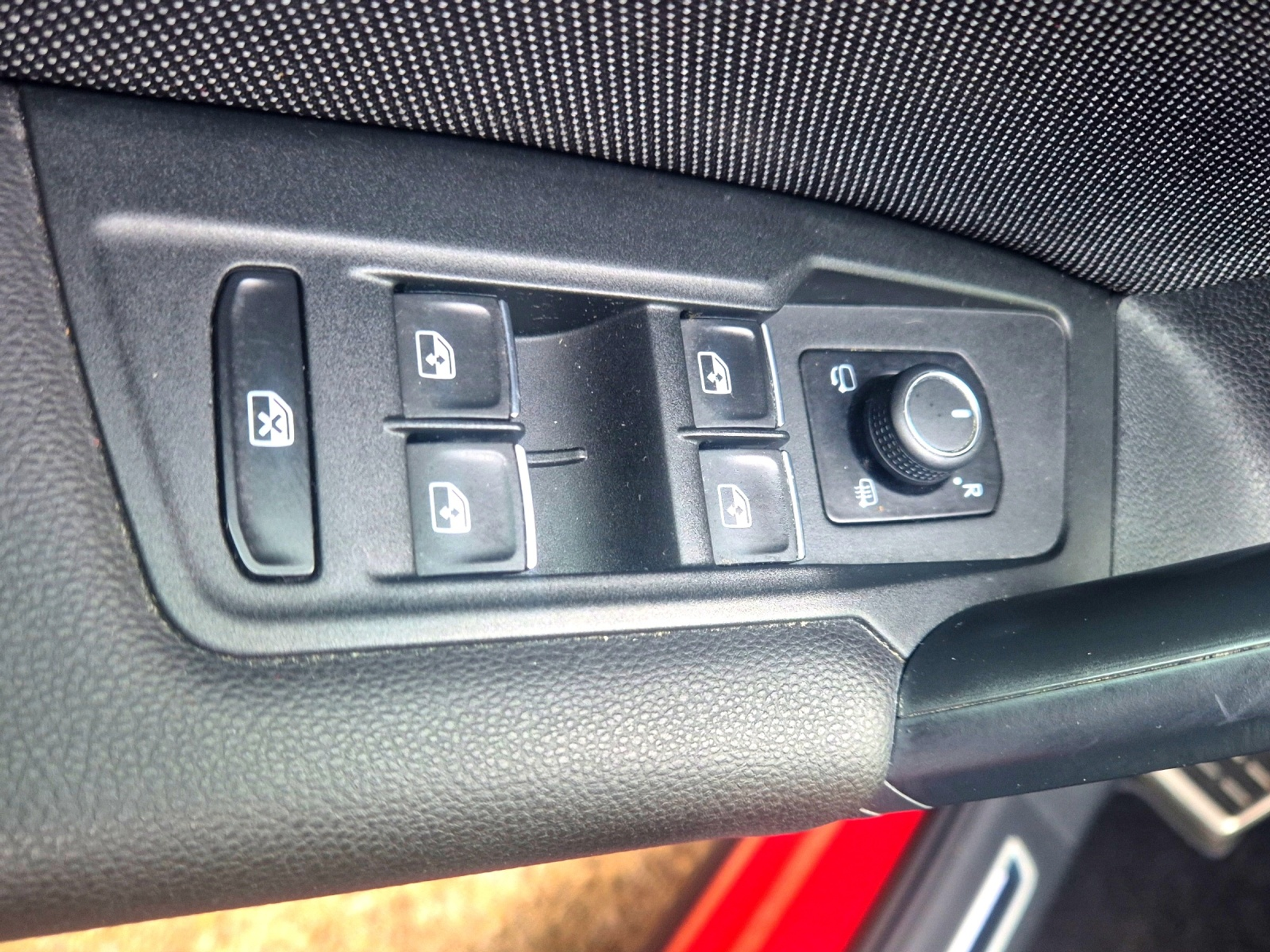 listing desktop thumbnail image 15