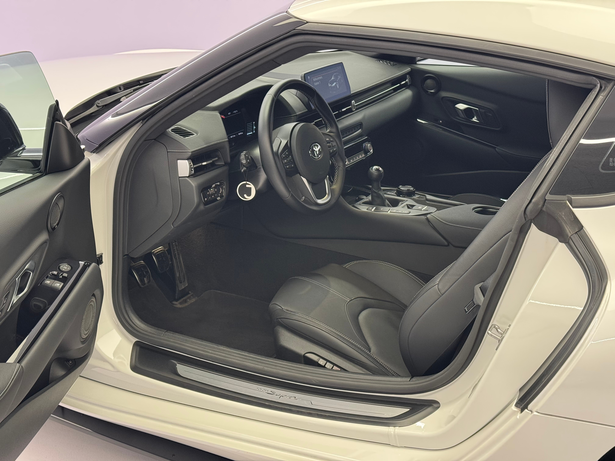 listing desktop thumbnail image 6