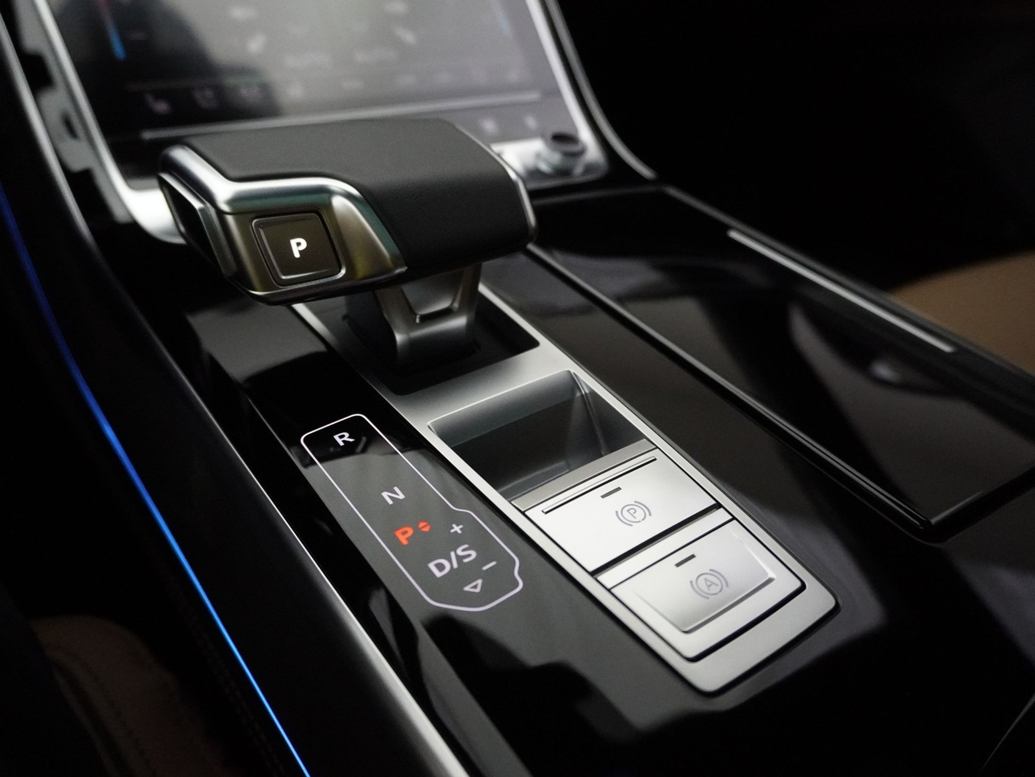 listing desktop thumbnail image 16