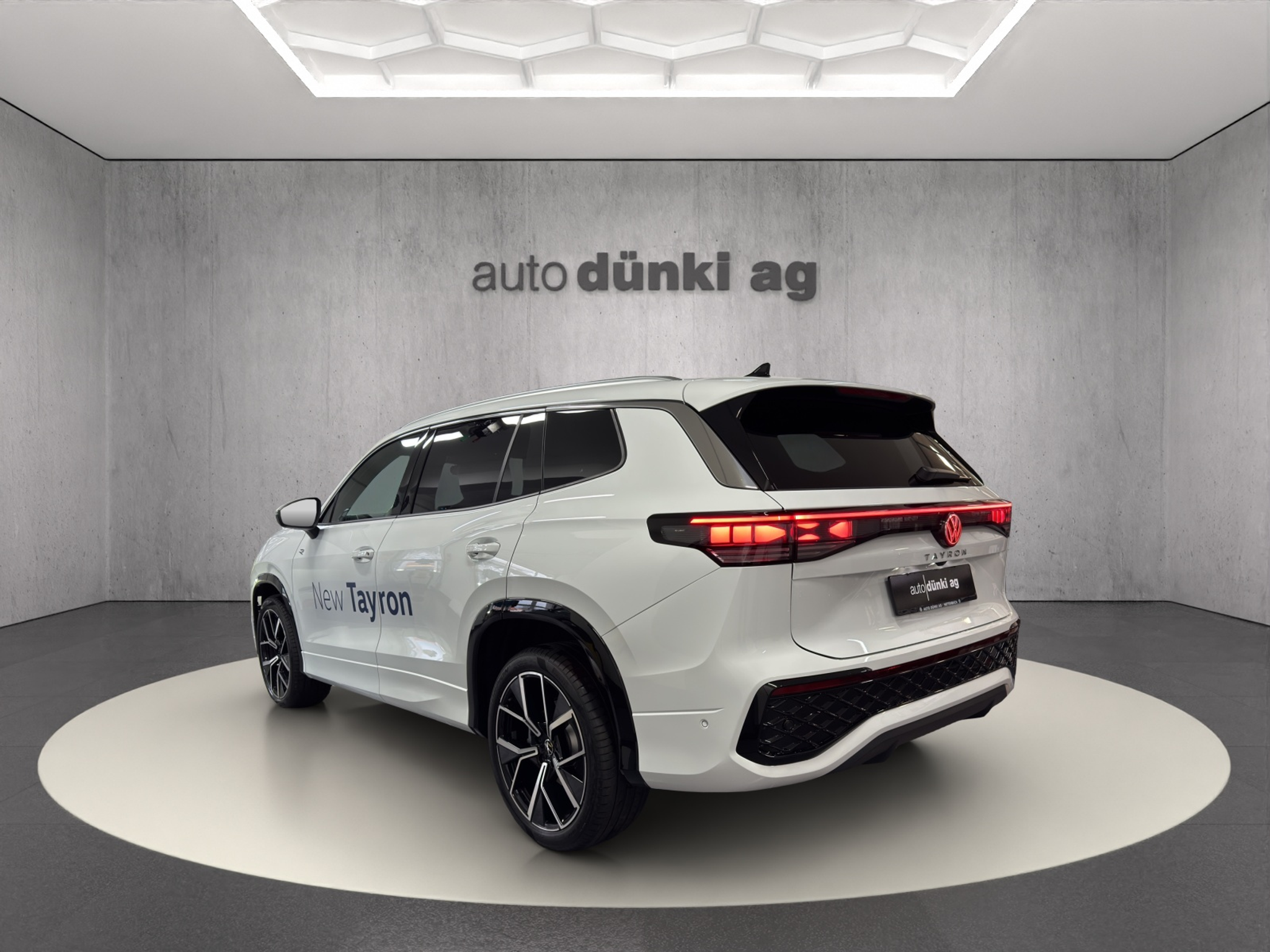 listing desktop thumbnail image 2