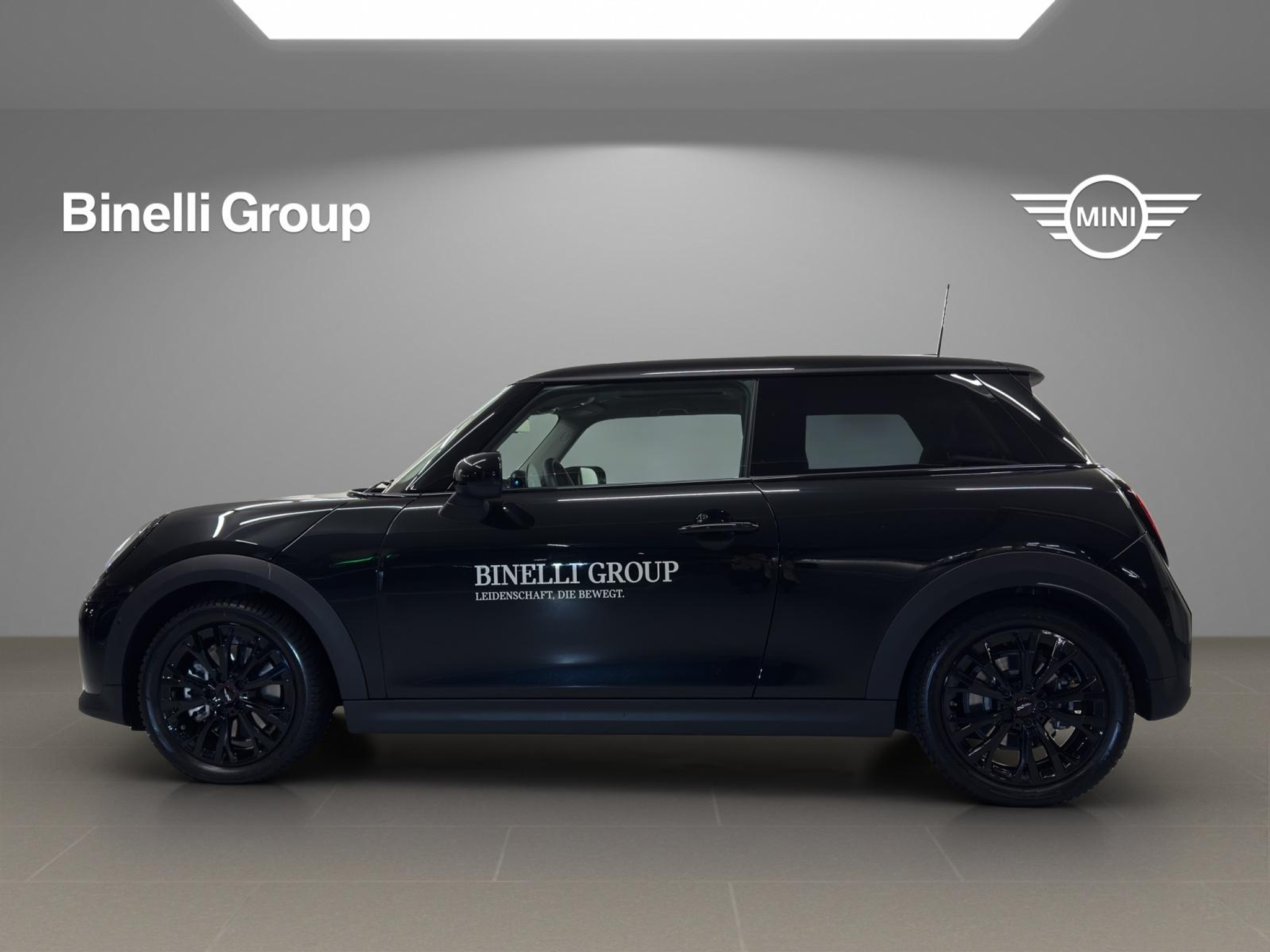 listing desktop thumbnail image 1