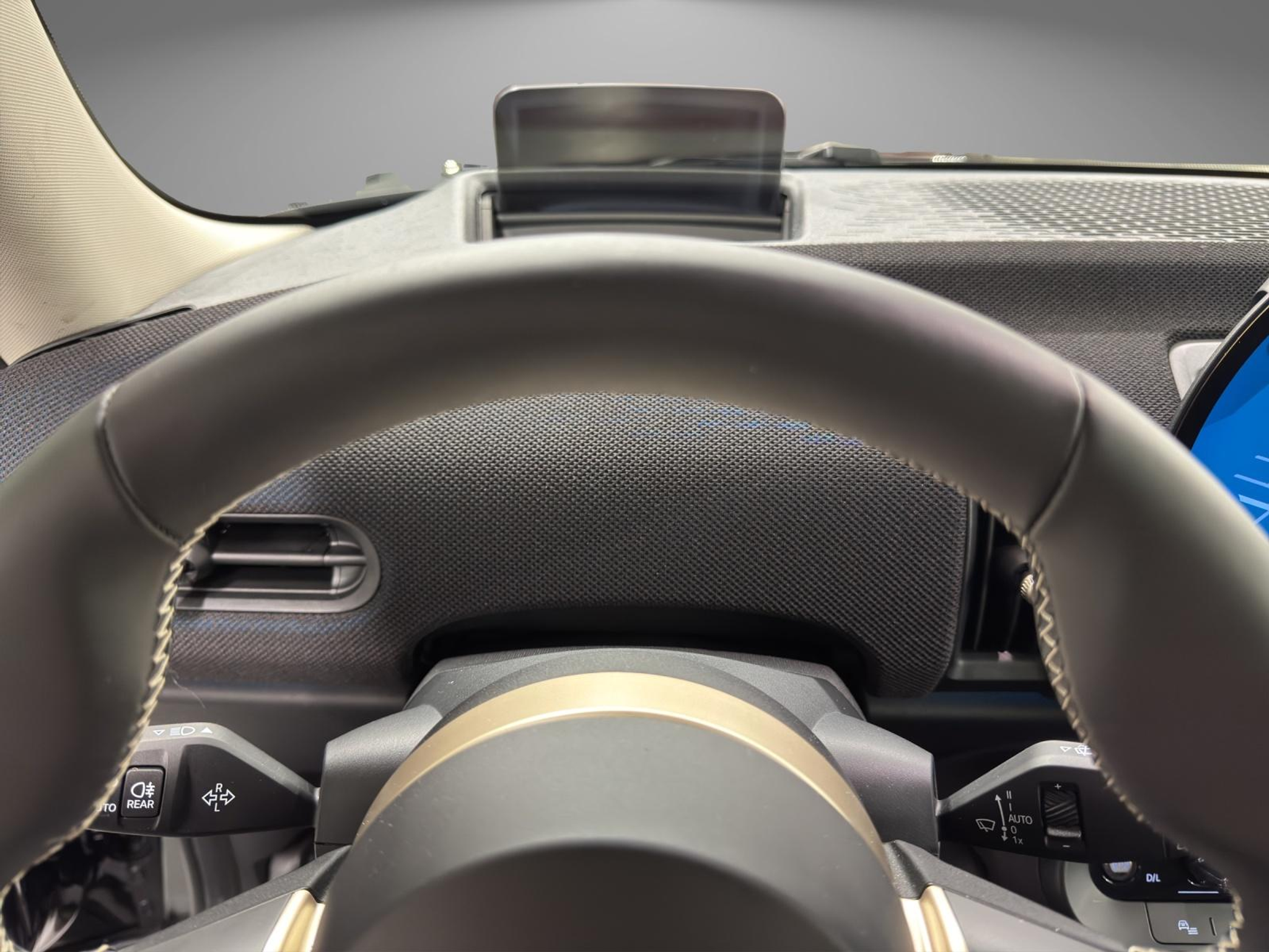 listing desktop thumbnail image 14