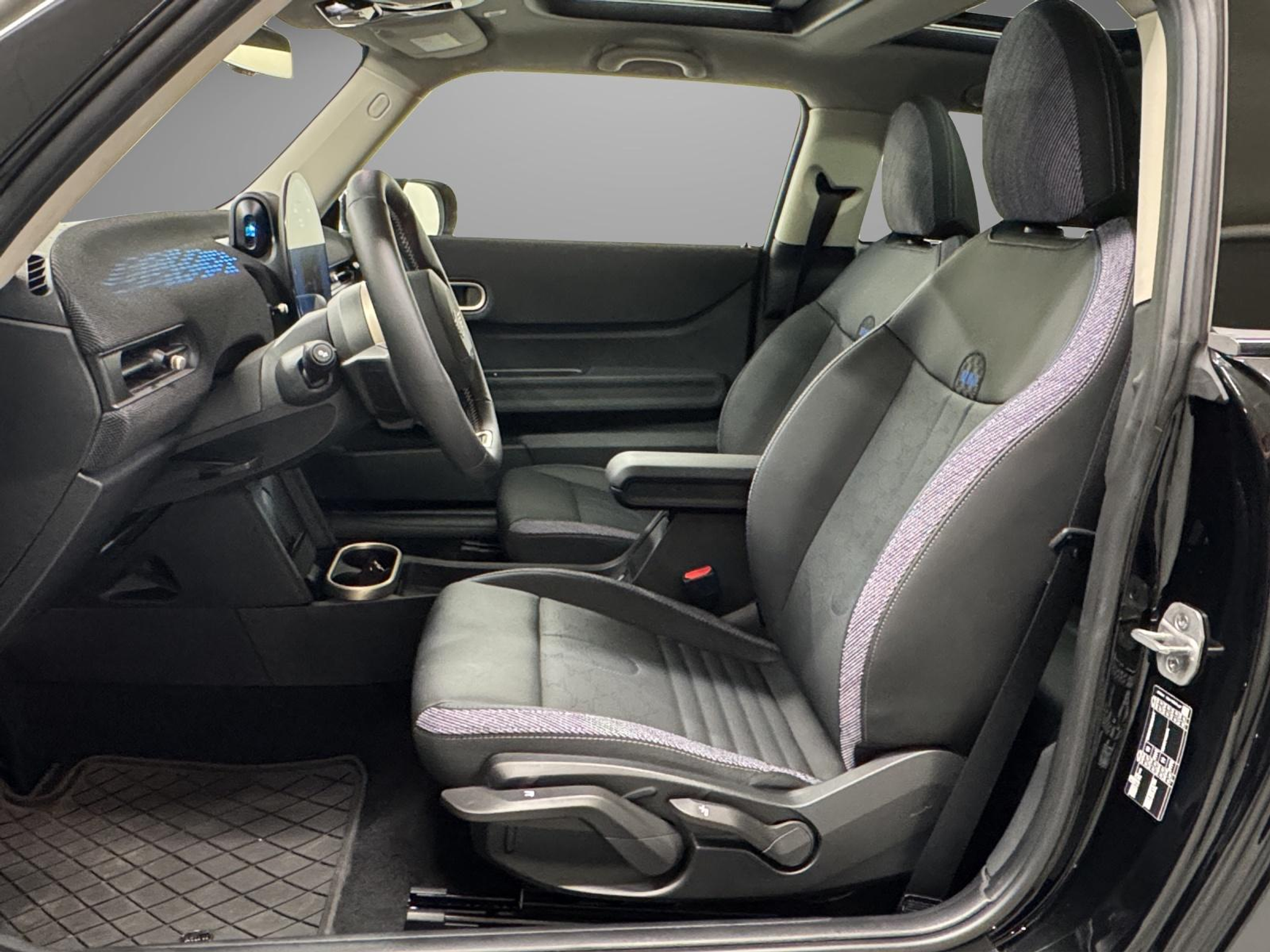 listing desktop thumbnail image 10