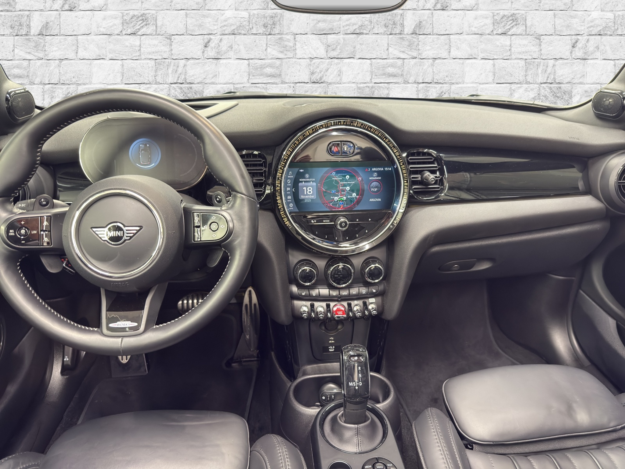 listing desktop thumbnail image 8