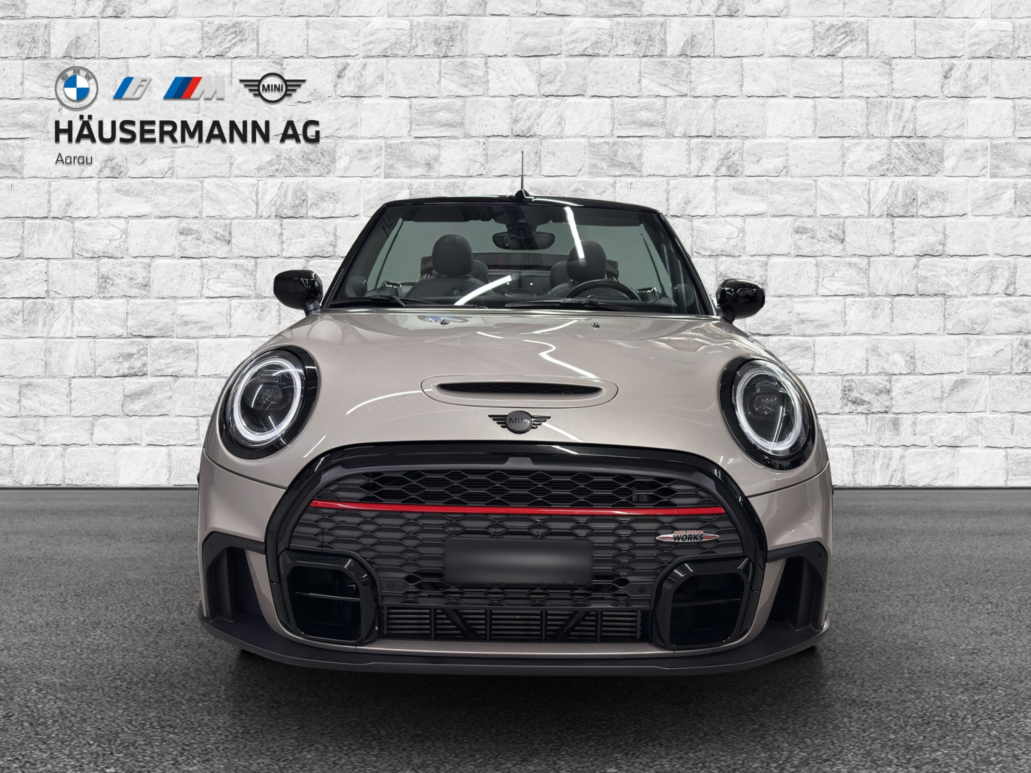 listing desktop thumbnail image 1