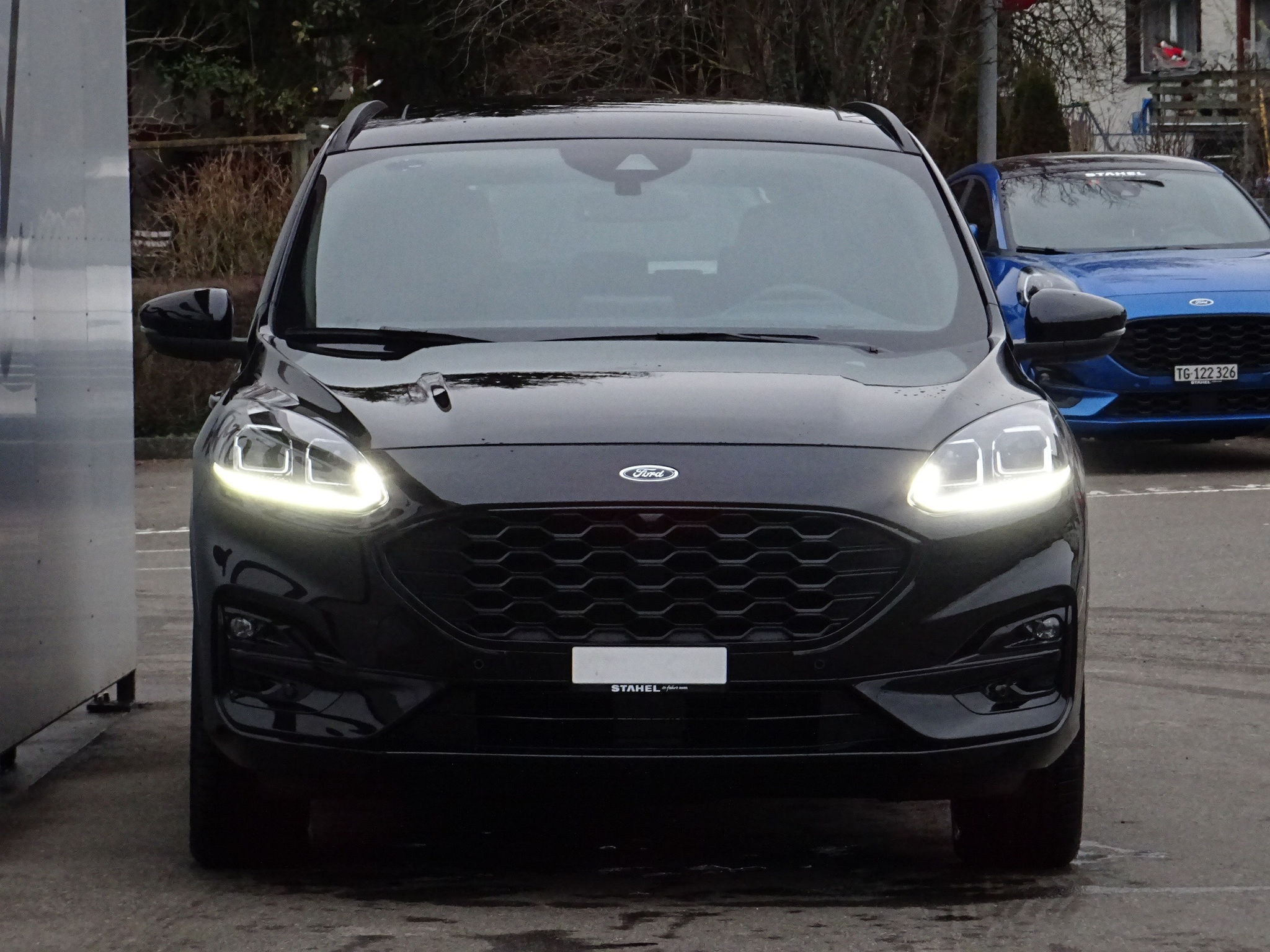 listing desktop thumbnail image 3