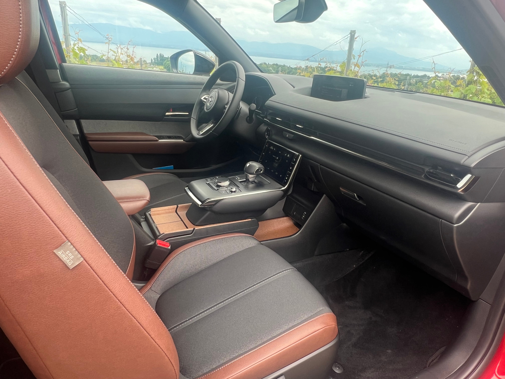 listing desktop thumbnail image 3