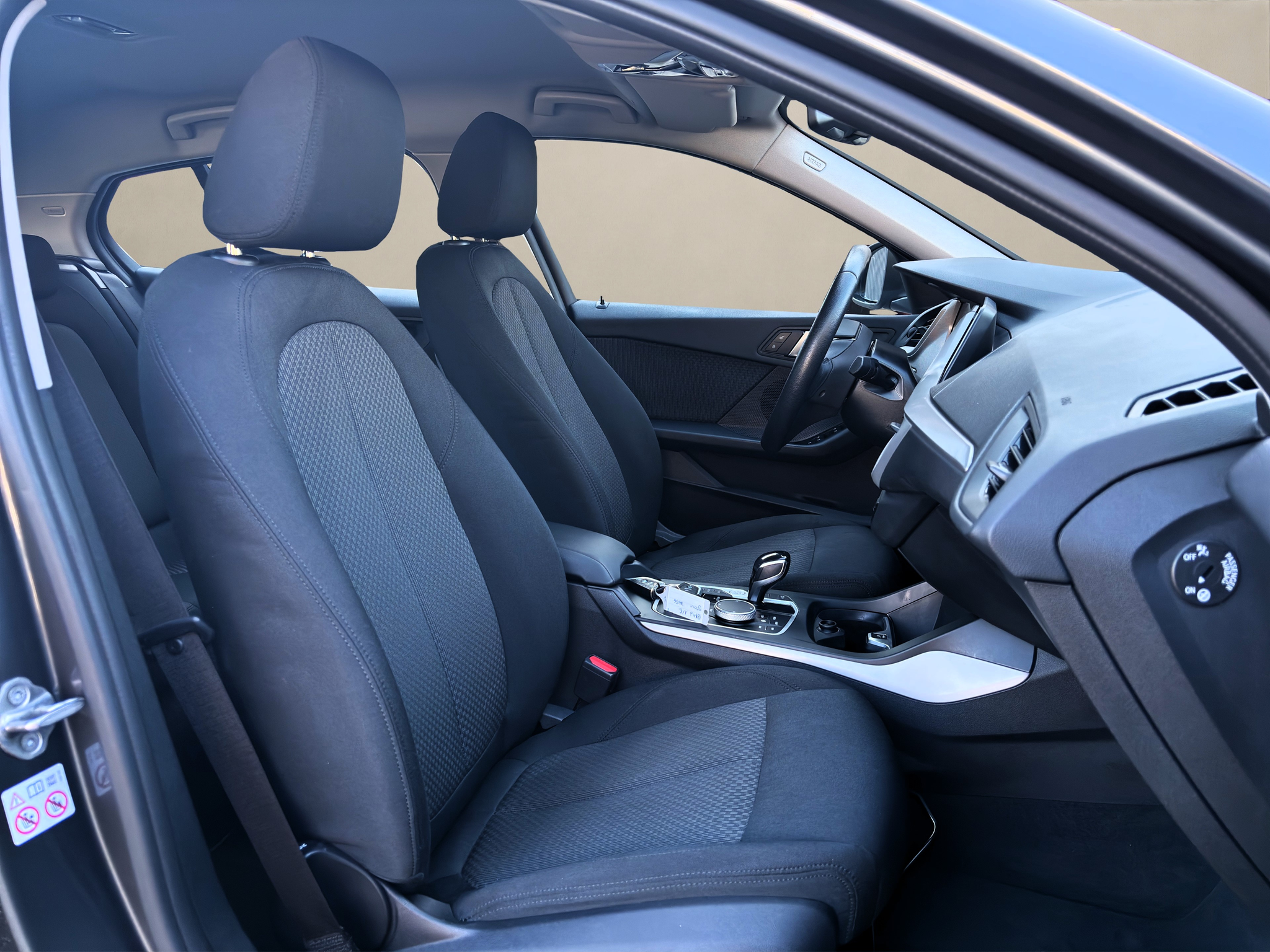 listing desktop thumbnail image 9