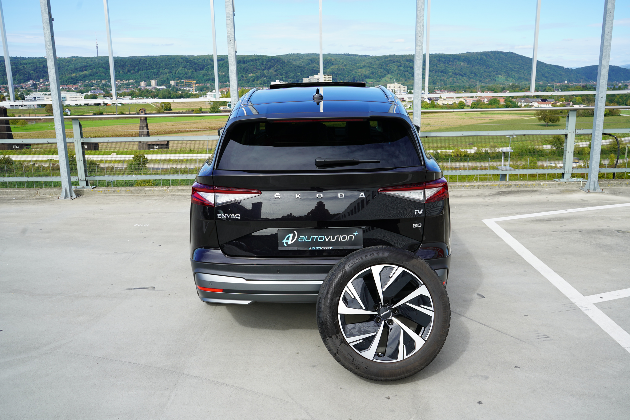 listing desktop thumbnail image 19