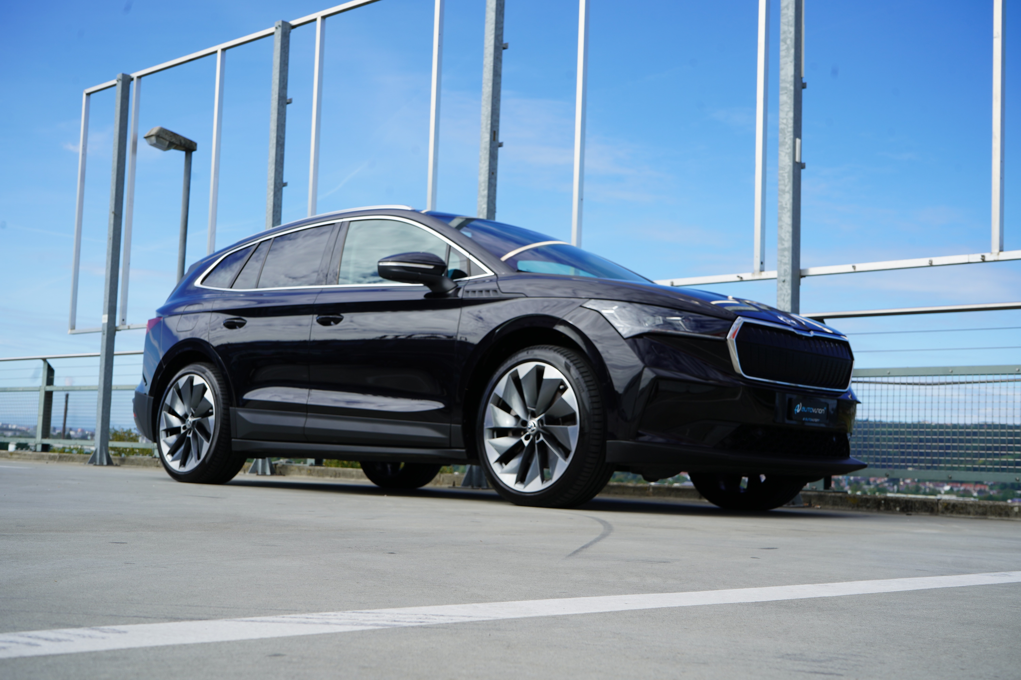 listing desktop thumbnail image 8