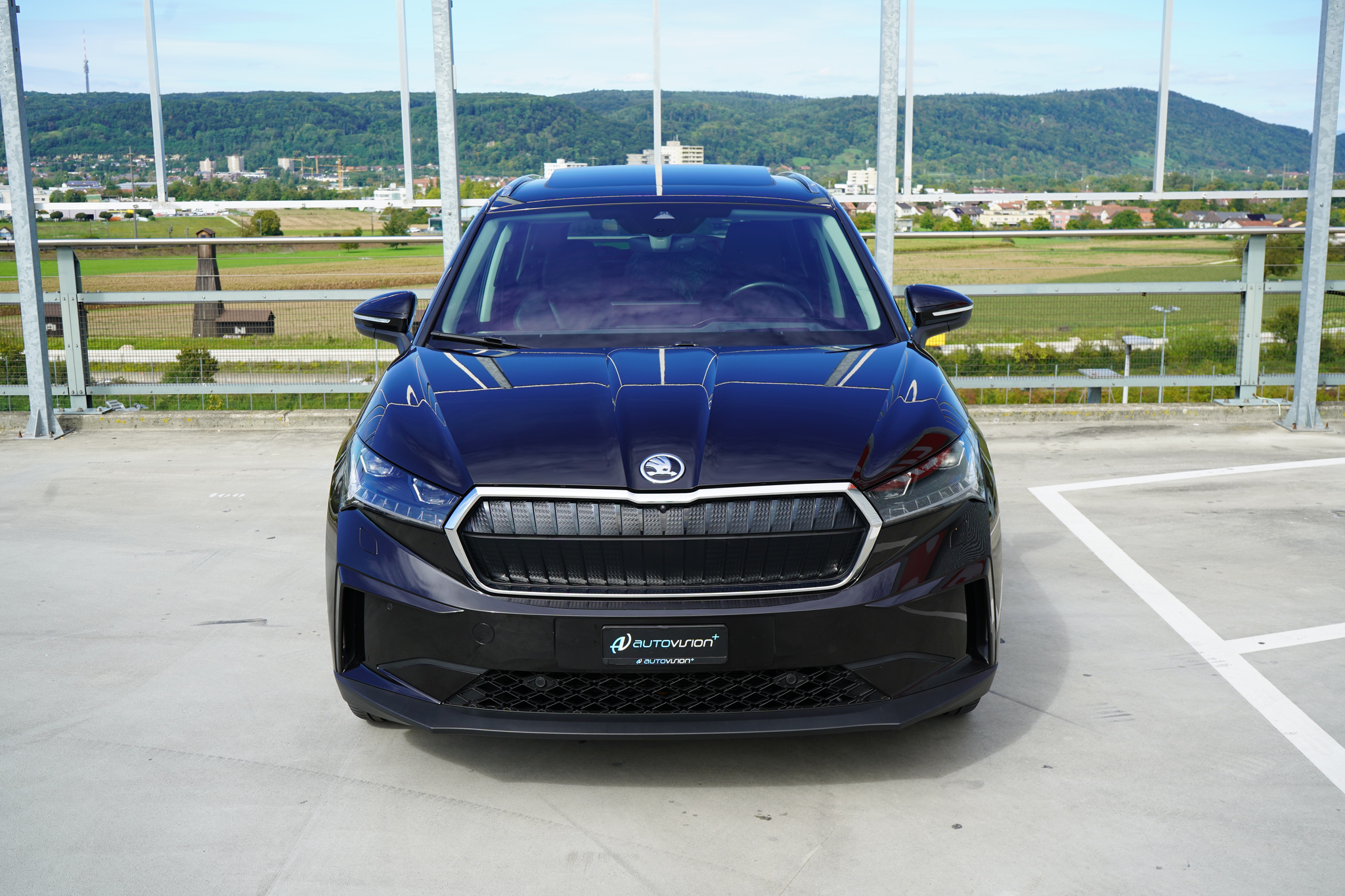 listing desktop thumbnail image 15