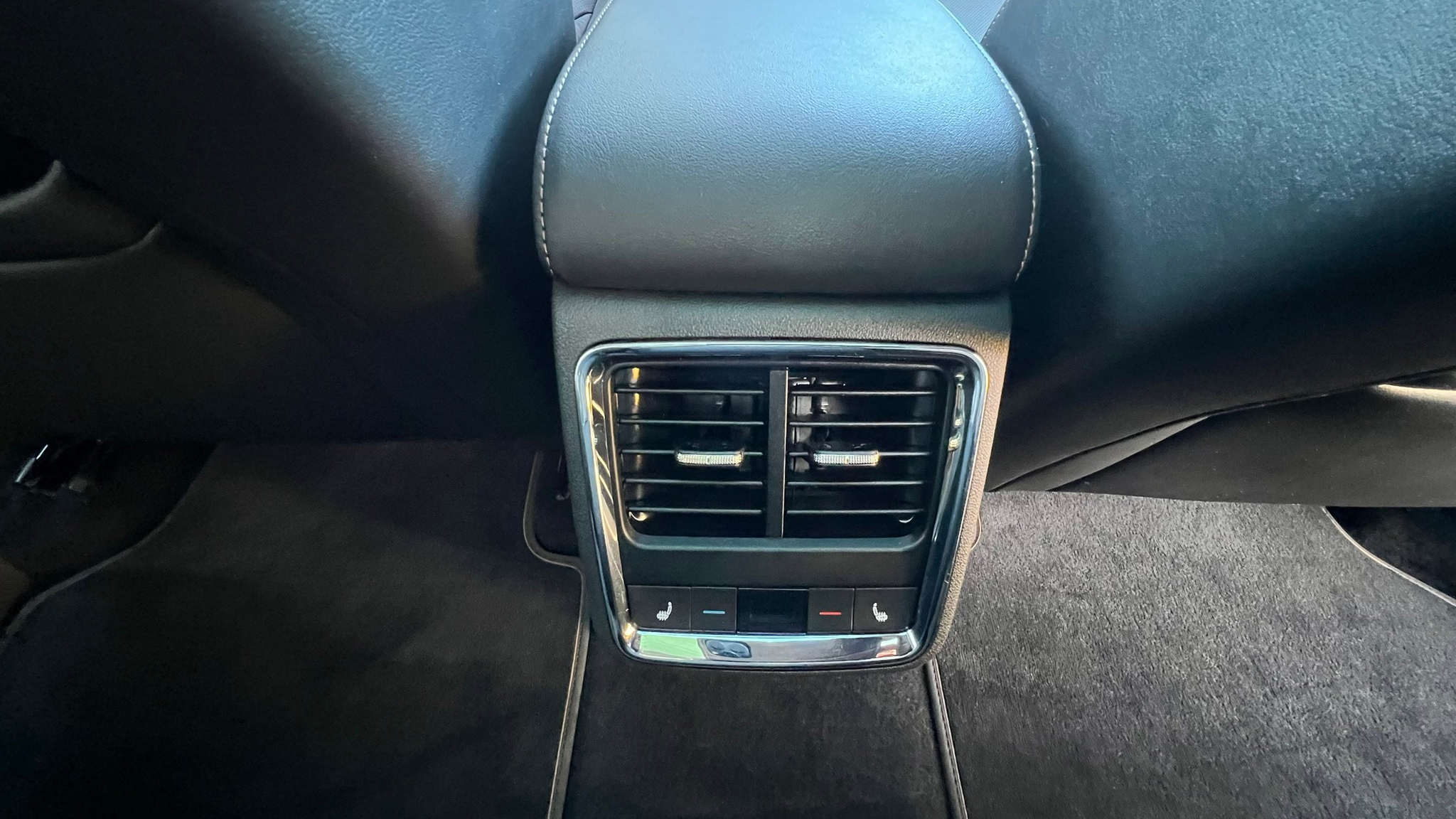 listing desktop thumbnail image 22