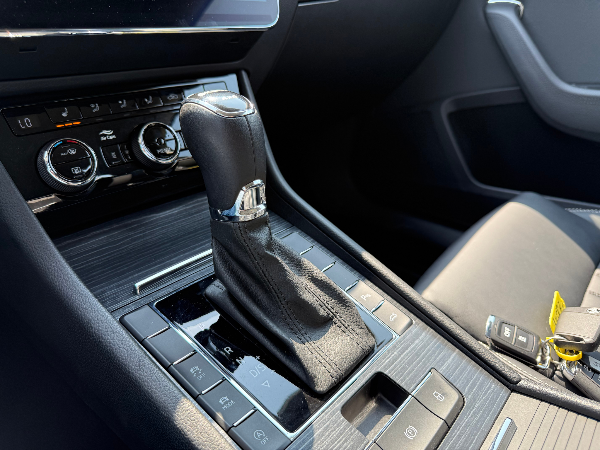 listing desktop thumbnail image 19