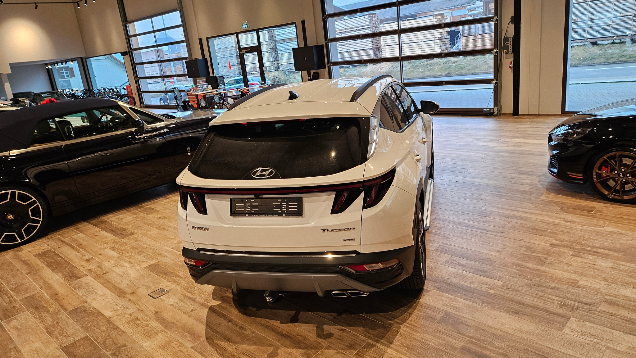 listing desktop thumbnail image 11