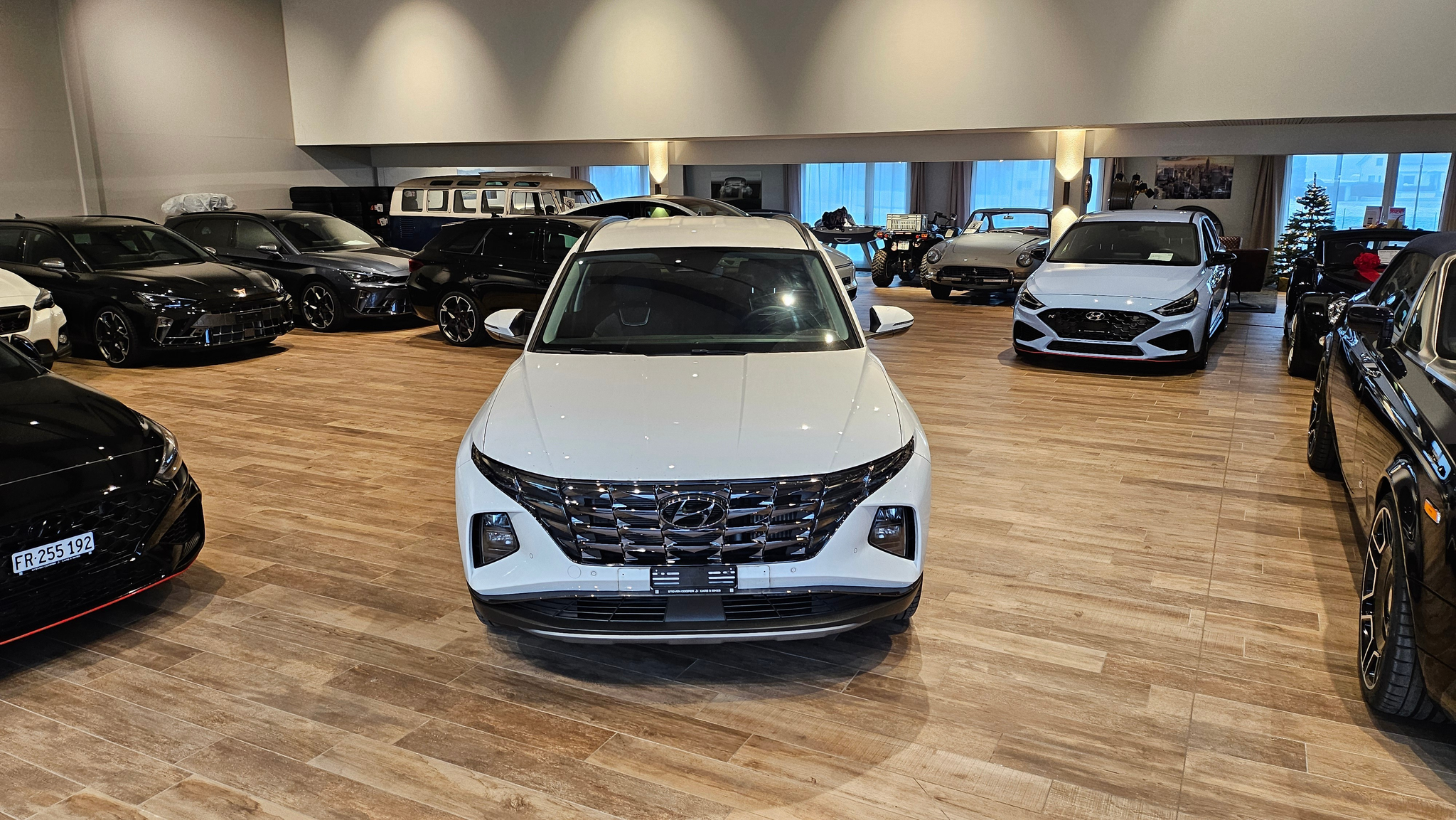 listing desktop thumbnail image 3