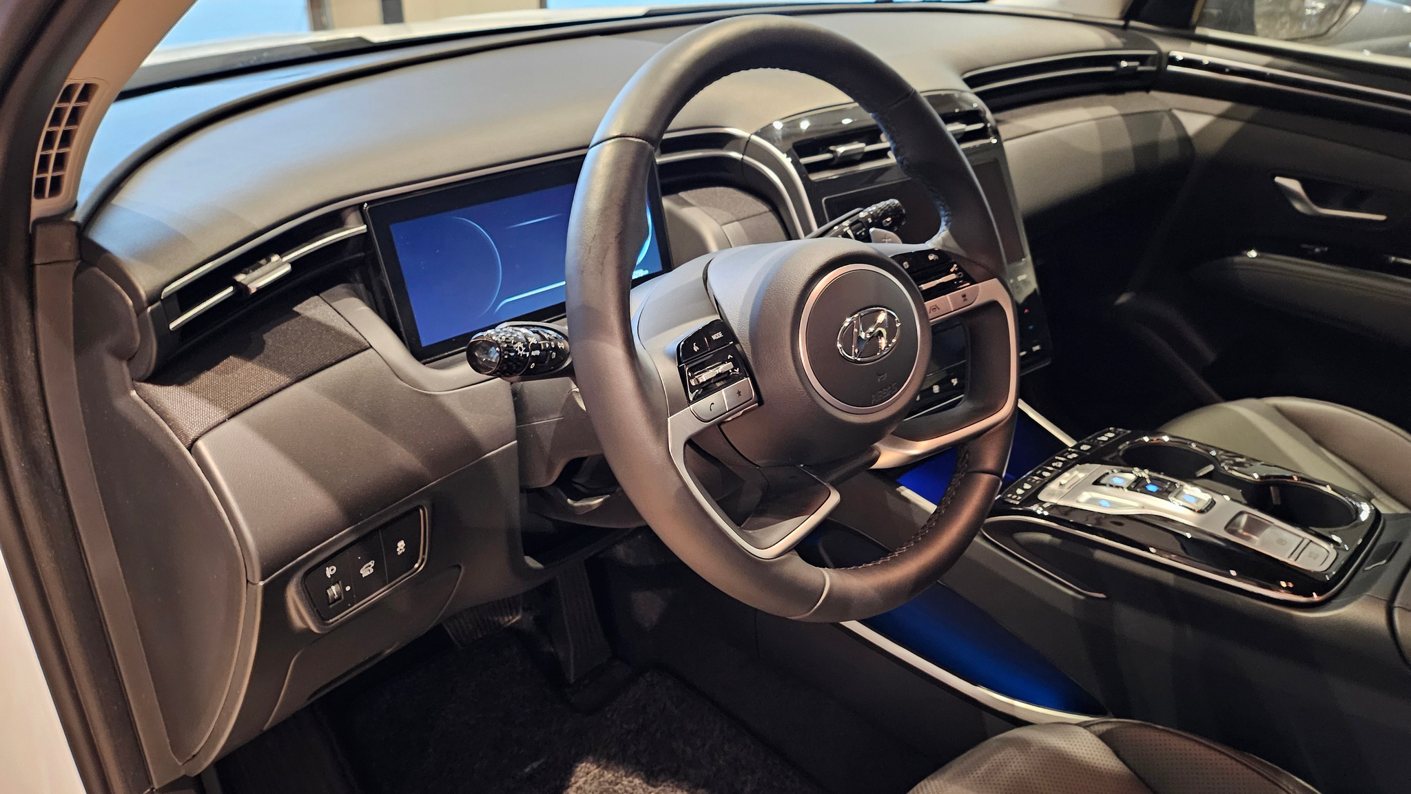 listing desktop thumbnail image 25