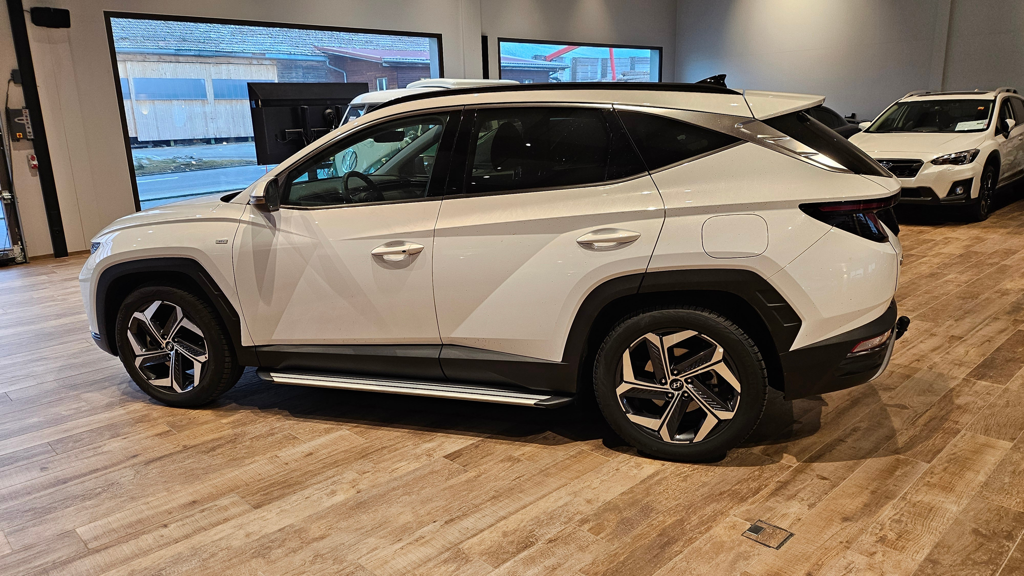 listing desktop thumbnail image 14