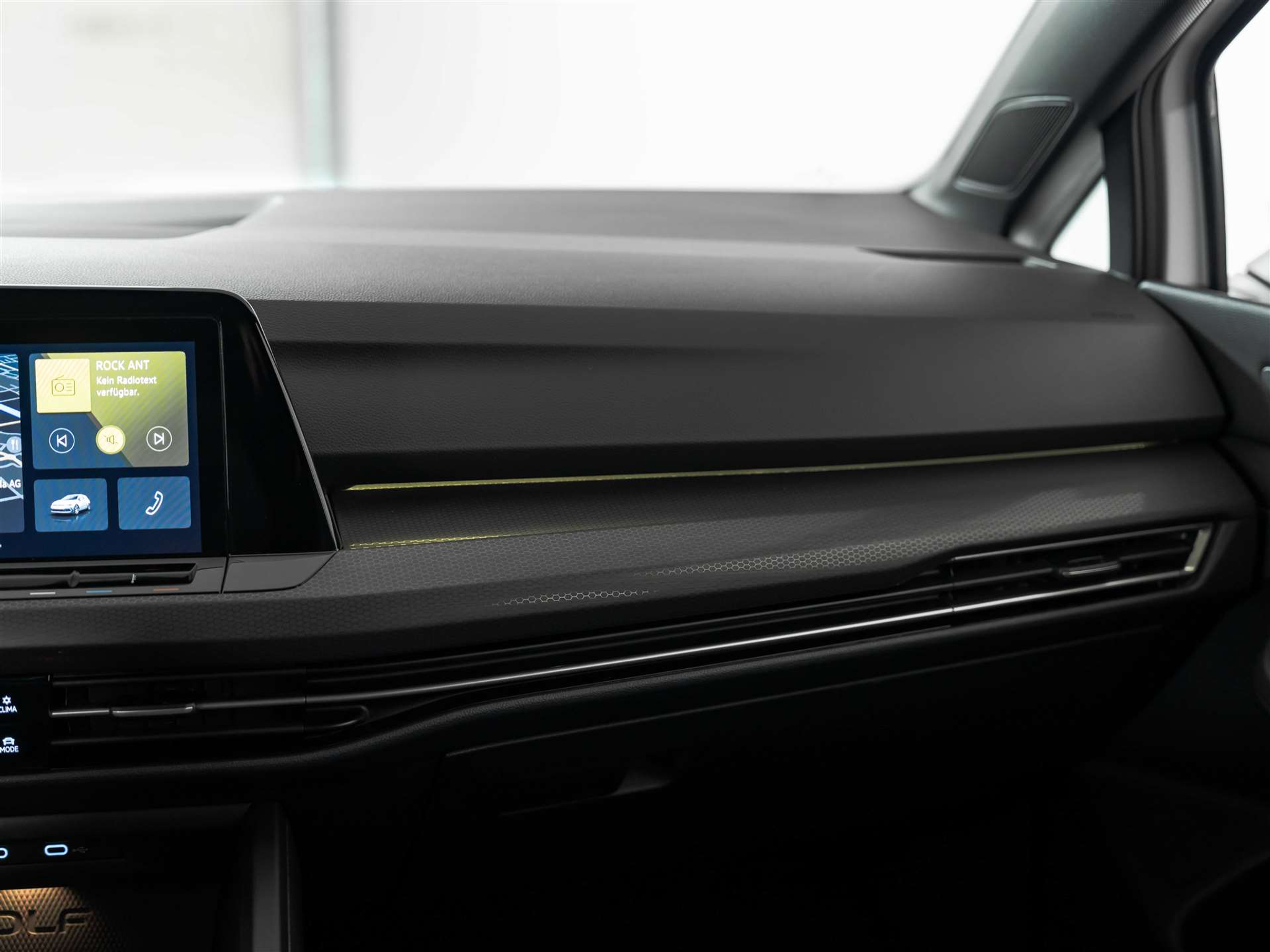 listing desktop thumbnail image 26