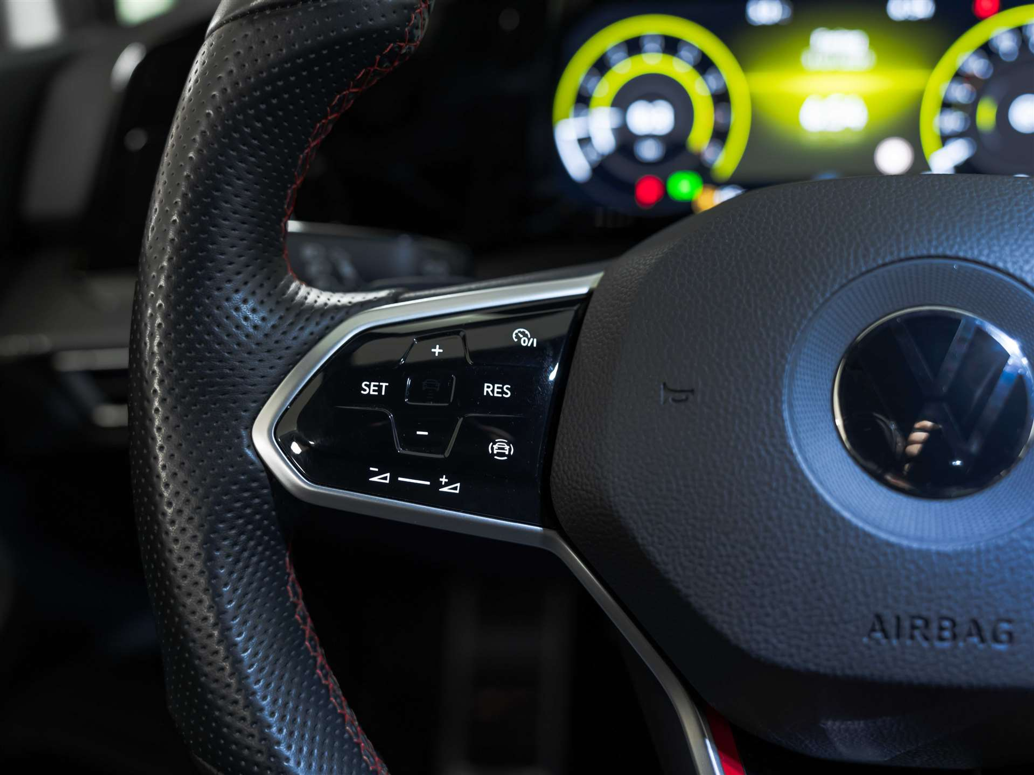 listing desktop thumbnail image 28