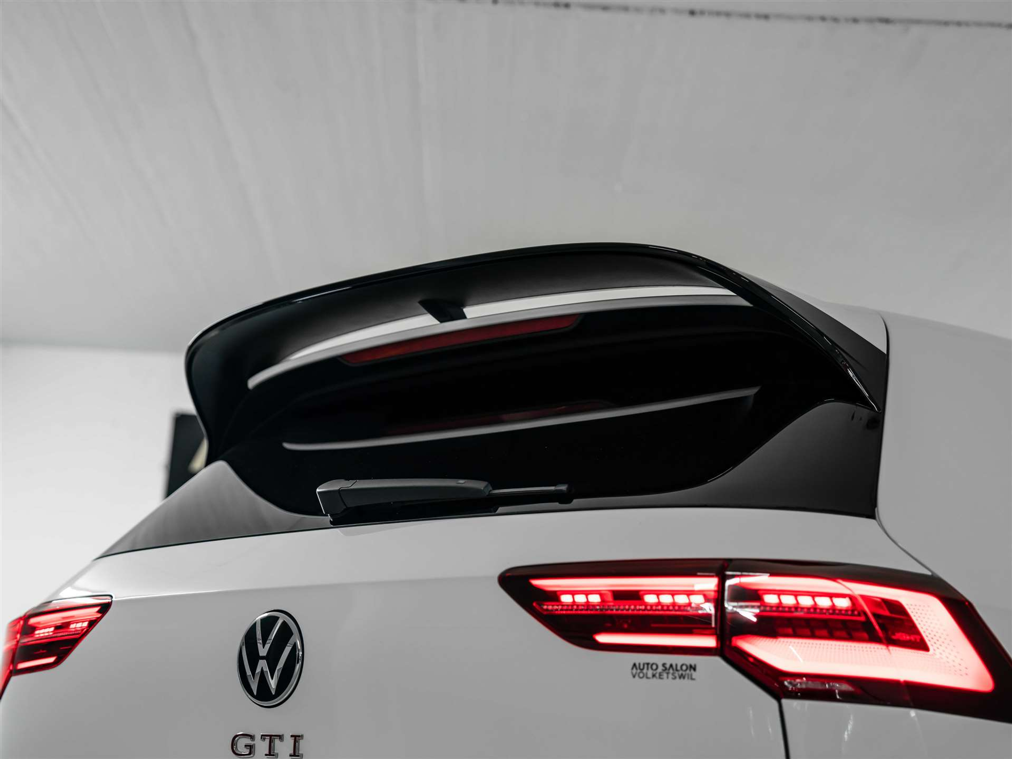 listing desktop thumbnail image 21