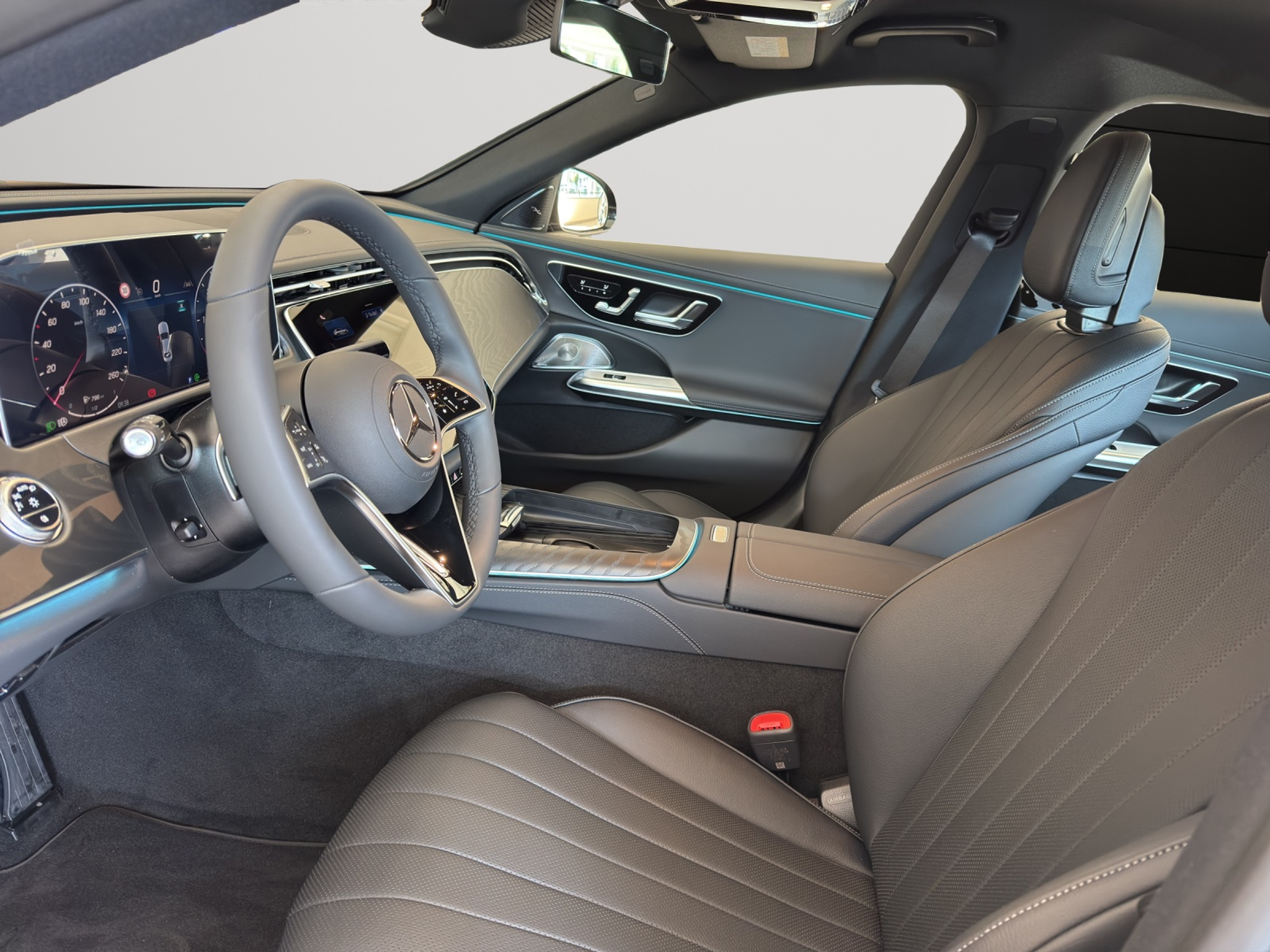 listing desktop thumbnail image 4