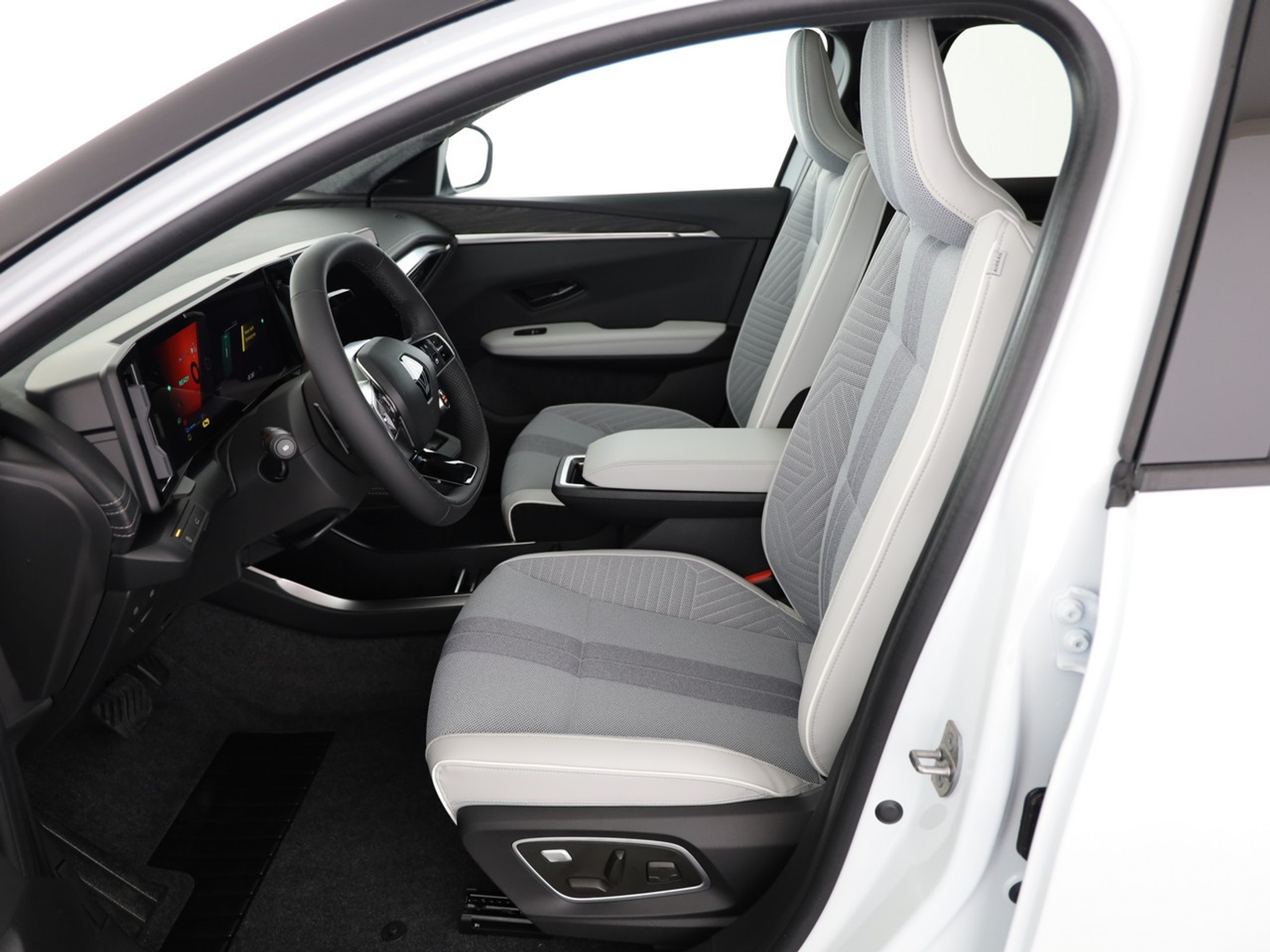 listing desktop thumbnail image 8