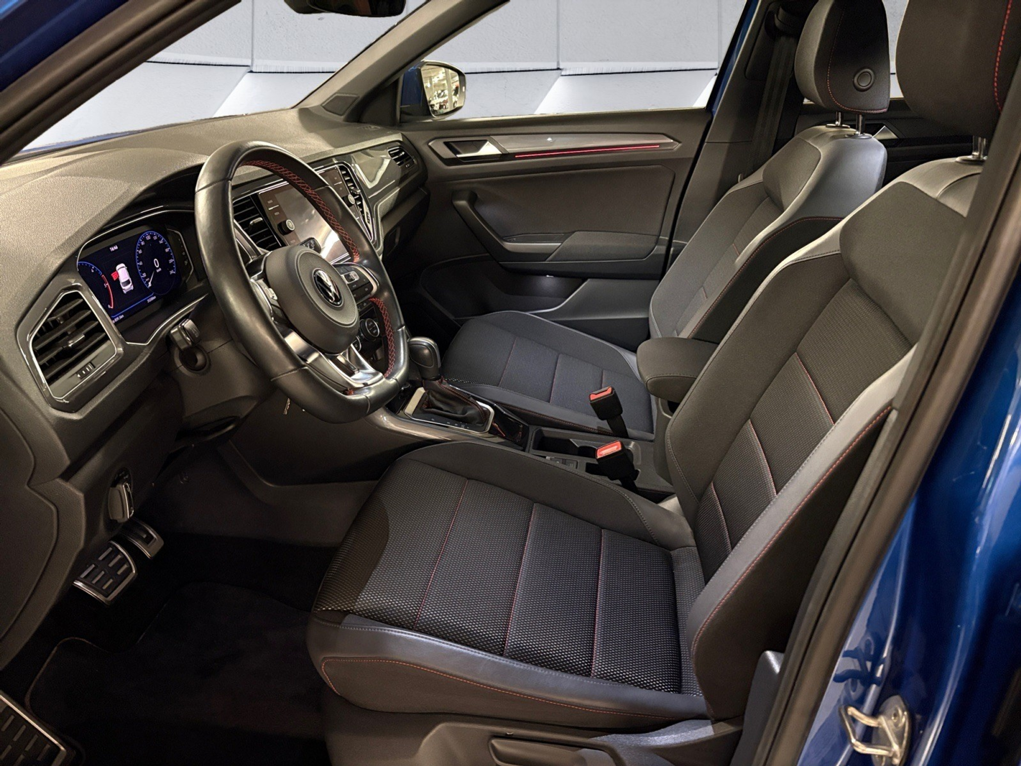 listing desktop thumbnail image 12