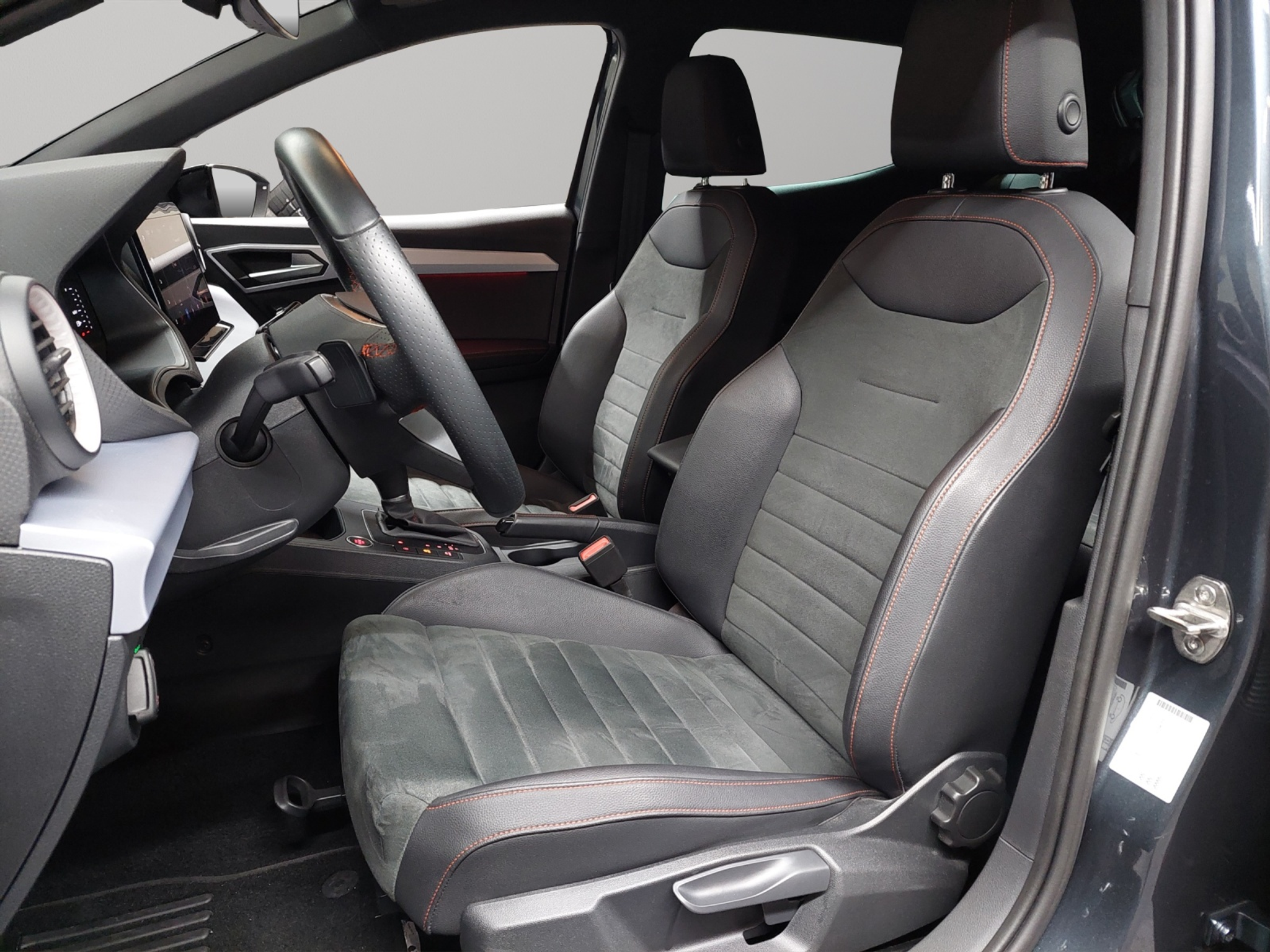 listing desktop thumbnail image 5