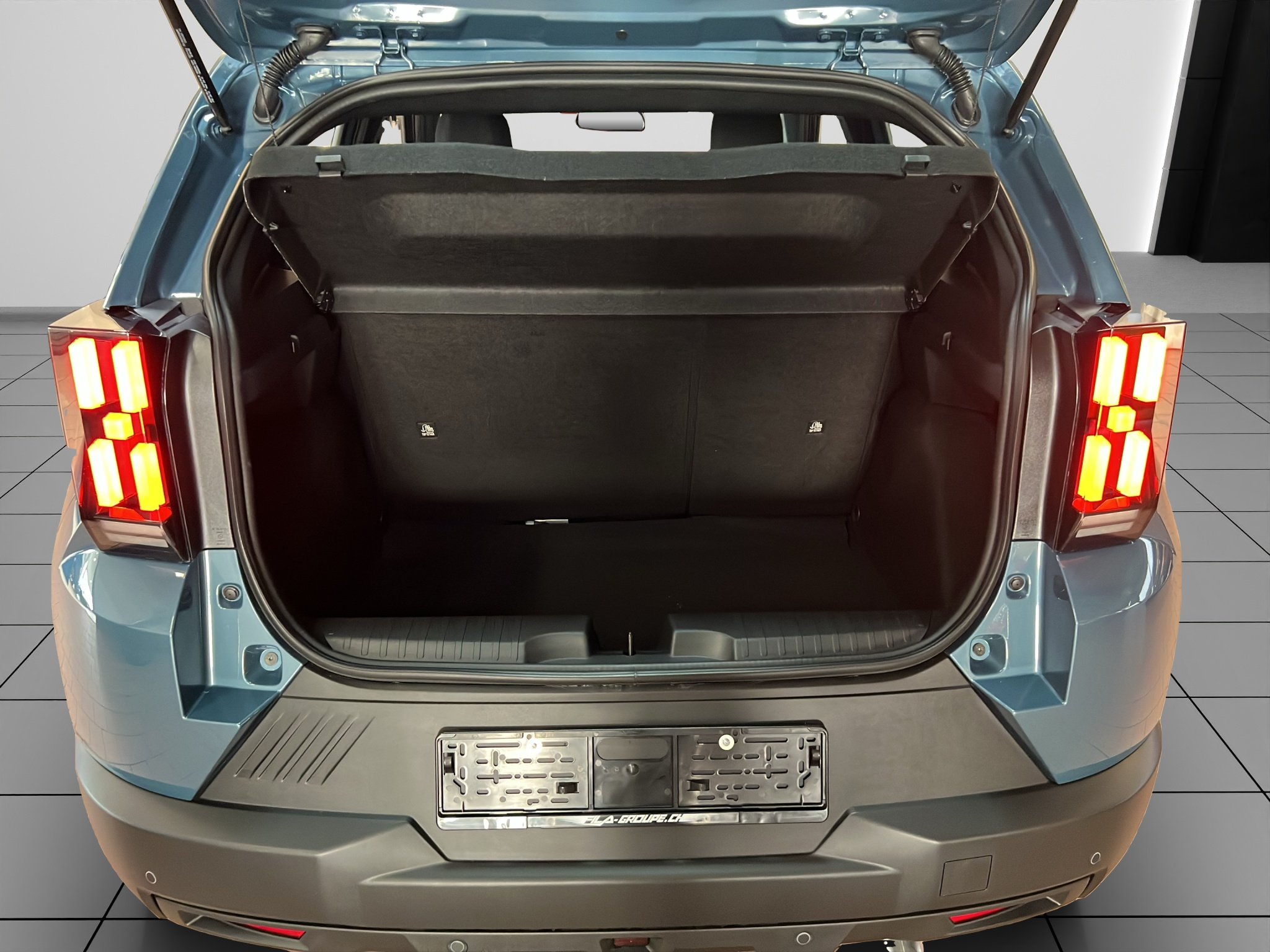 listing desktop thumbnail image 13