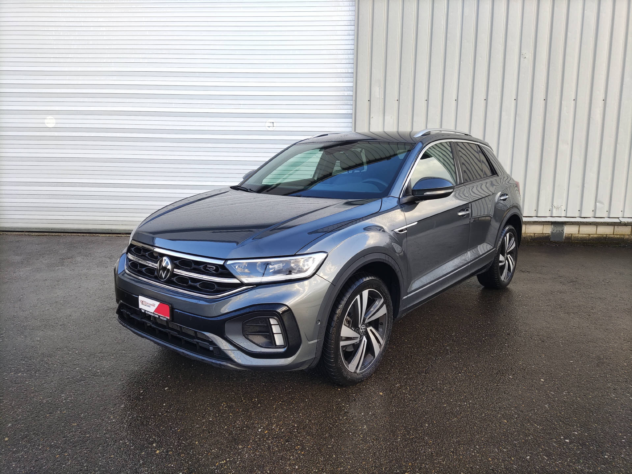 listing desktop thumbnail image 3