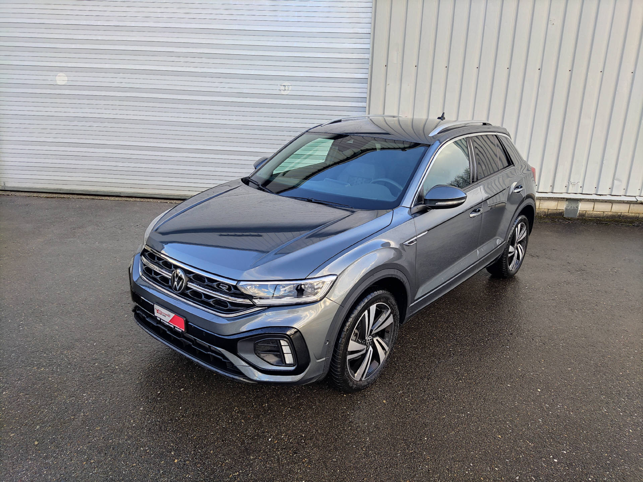 listing desktop thumbnail image 4