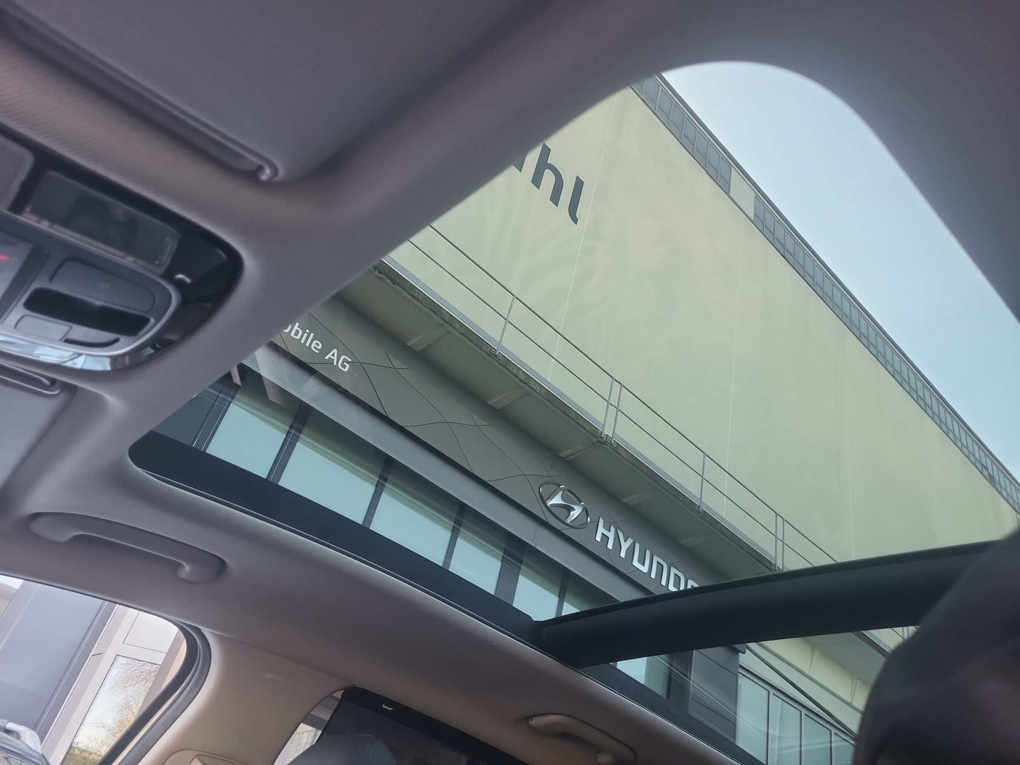 listing desktop thumbnail image 9