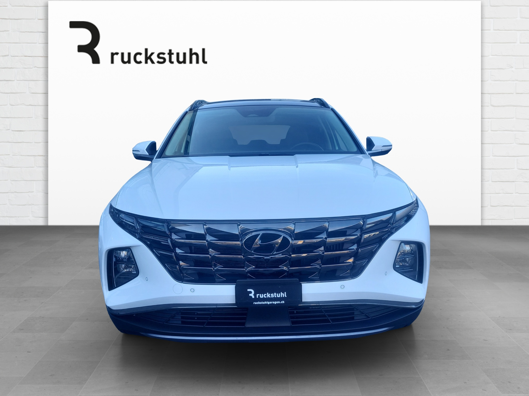 listing desktop thumbnail image 1