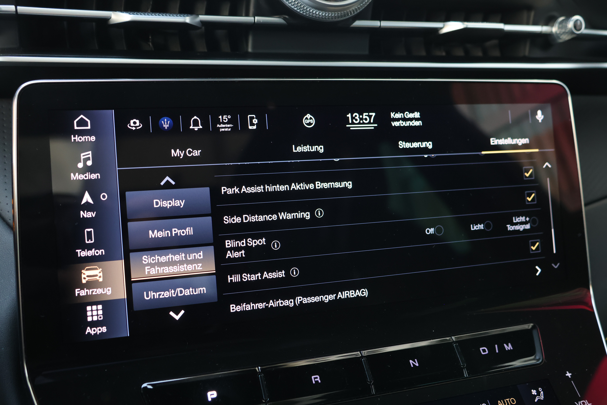 listing desktop thumbnail image 25