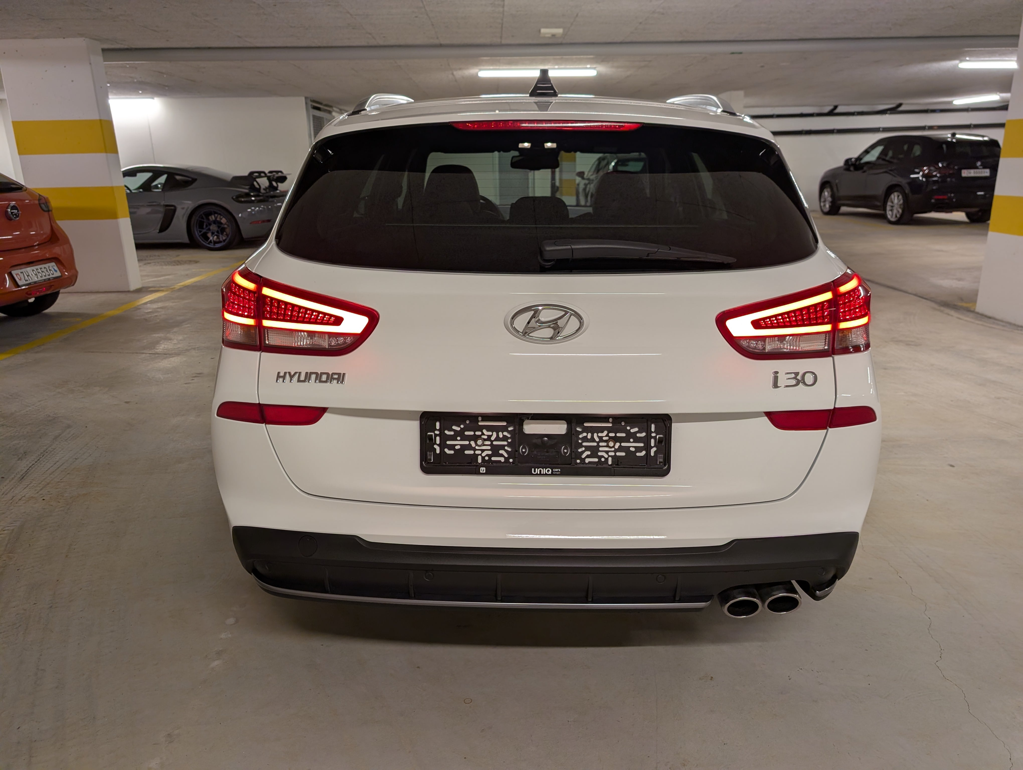 listing desktop thumbnail image 3