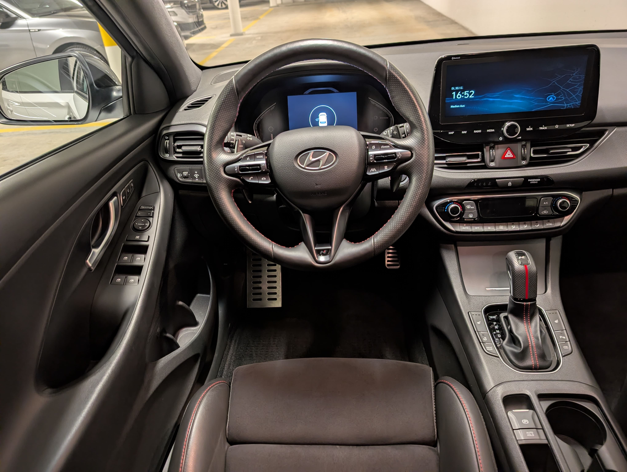 listing desktop thumbnail image 7