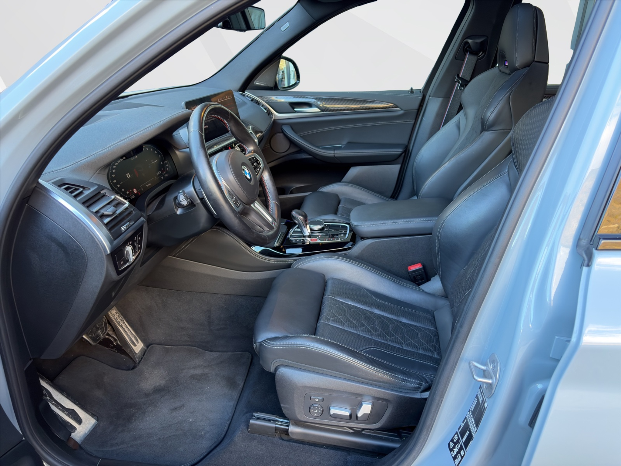 listing desktop thumbnail image 8