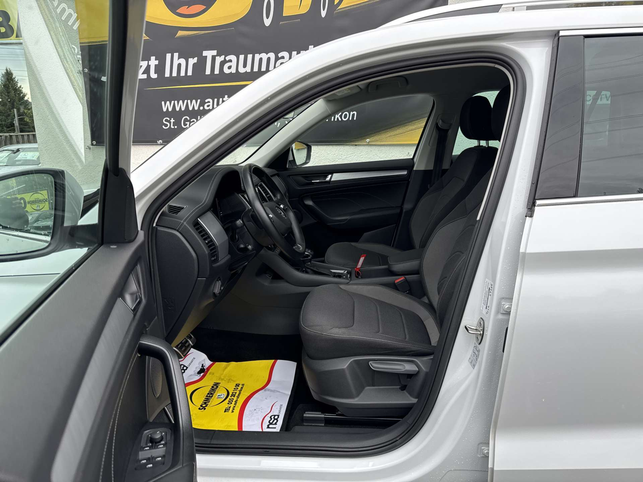 listing desktop thumbnail image 6