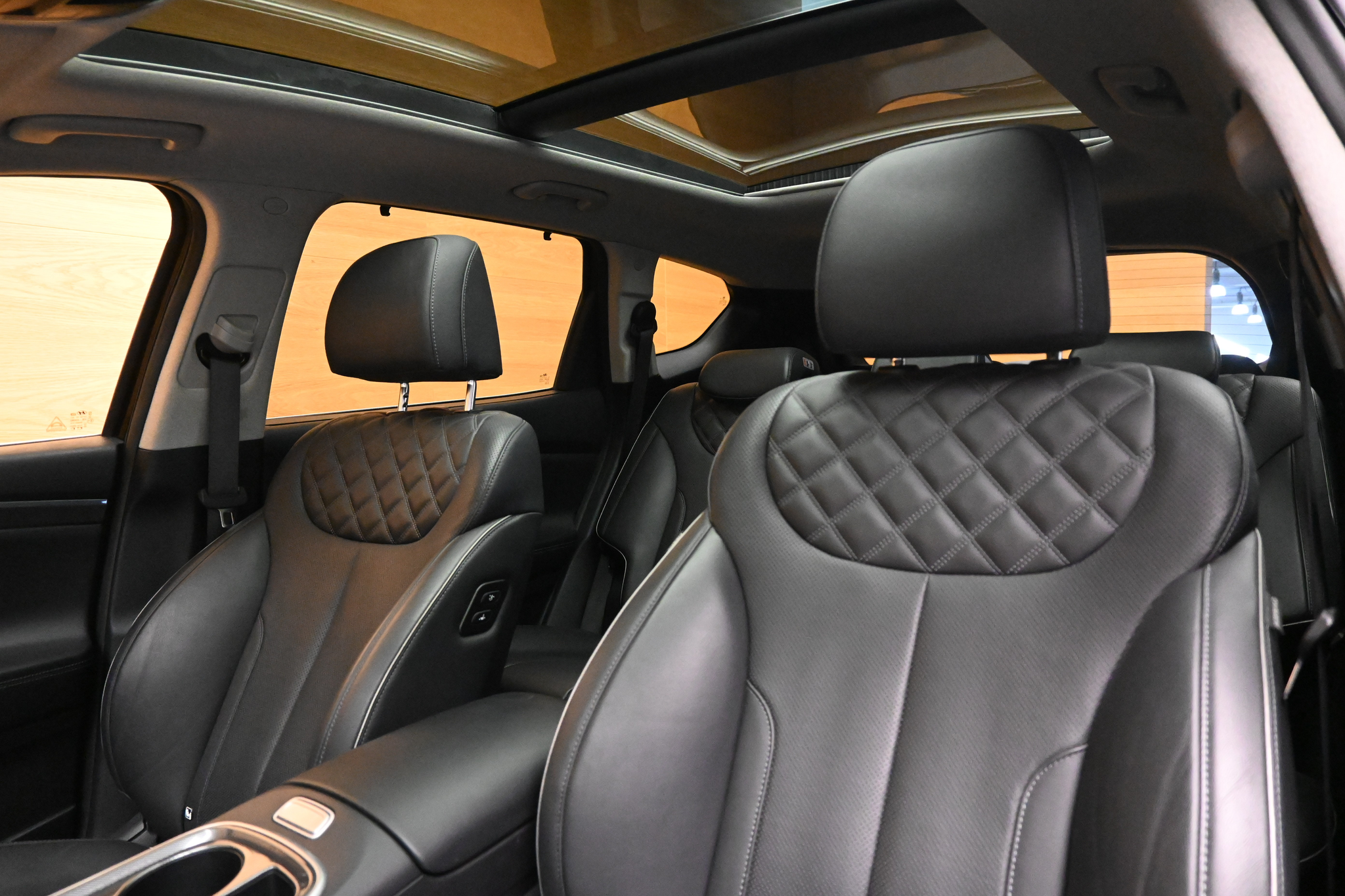 listing desktop thumbnail image 6