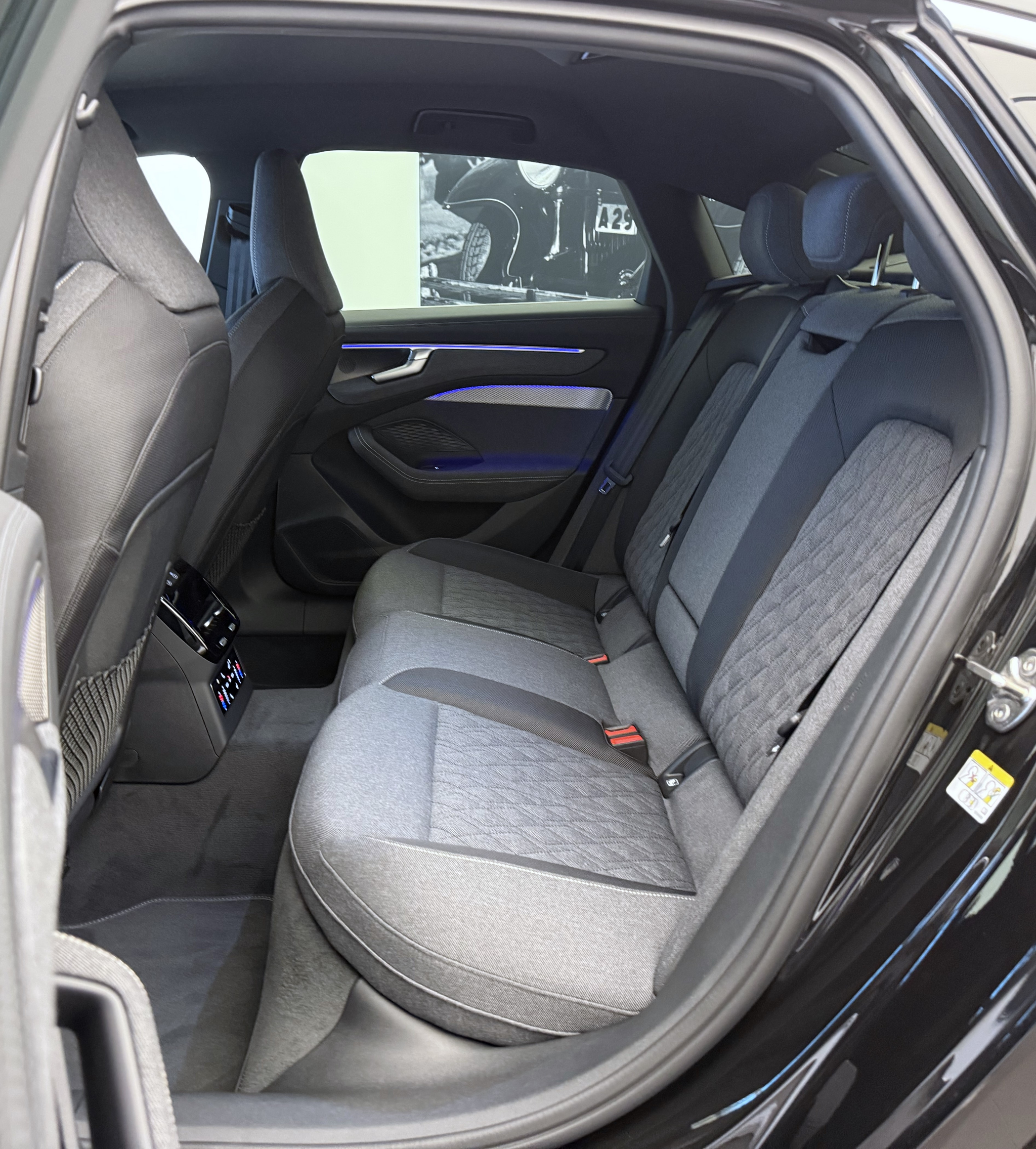 listing desktop thumbnail image 16