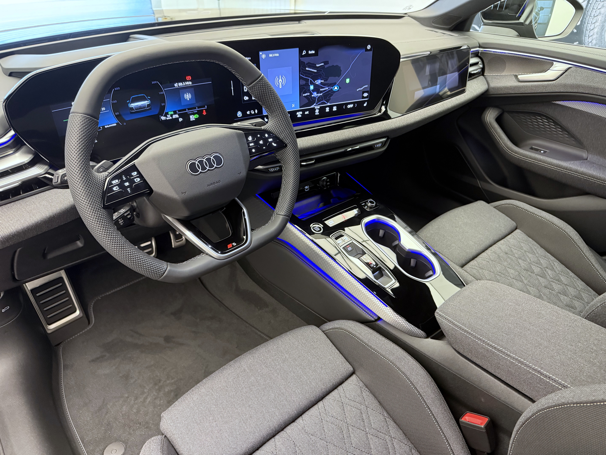 listing desktop thumbnail image 6