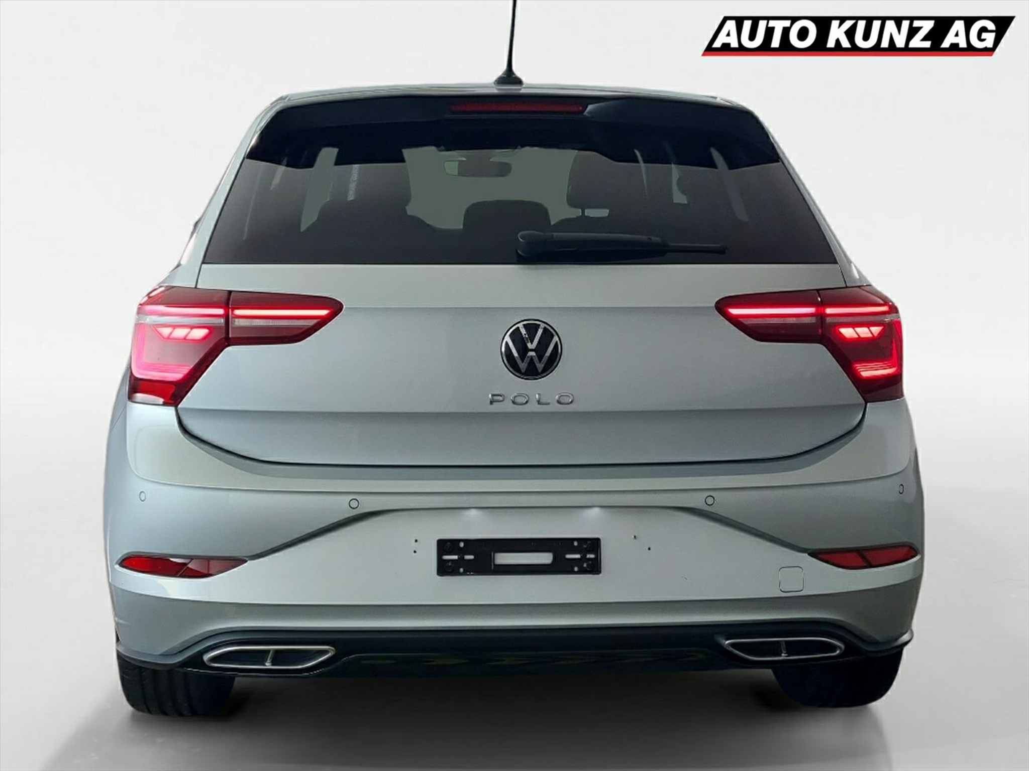 listing desktop thumbnail image 3