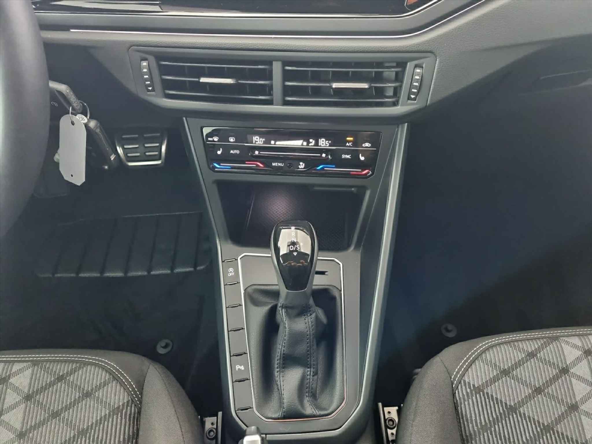 listing desktop thumbnail image 7