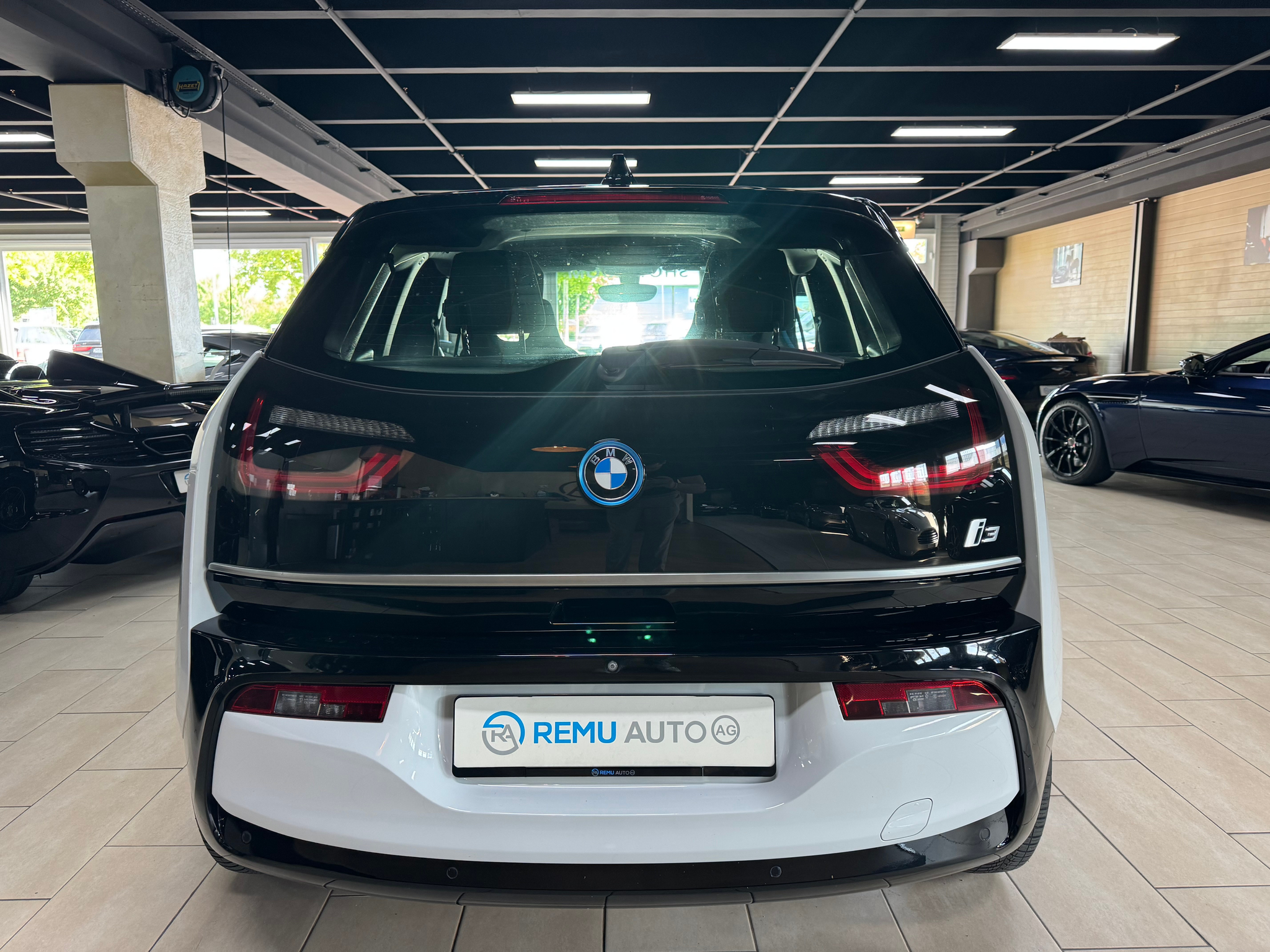 listing desktop thumbnail image 4