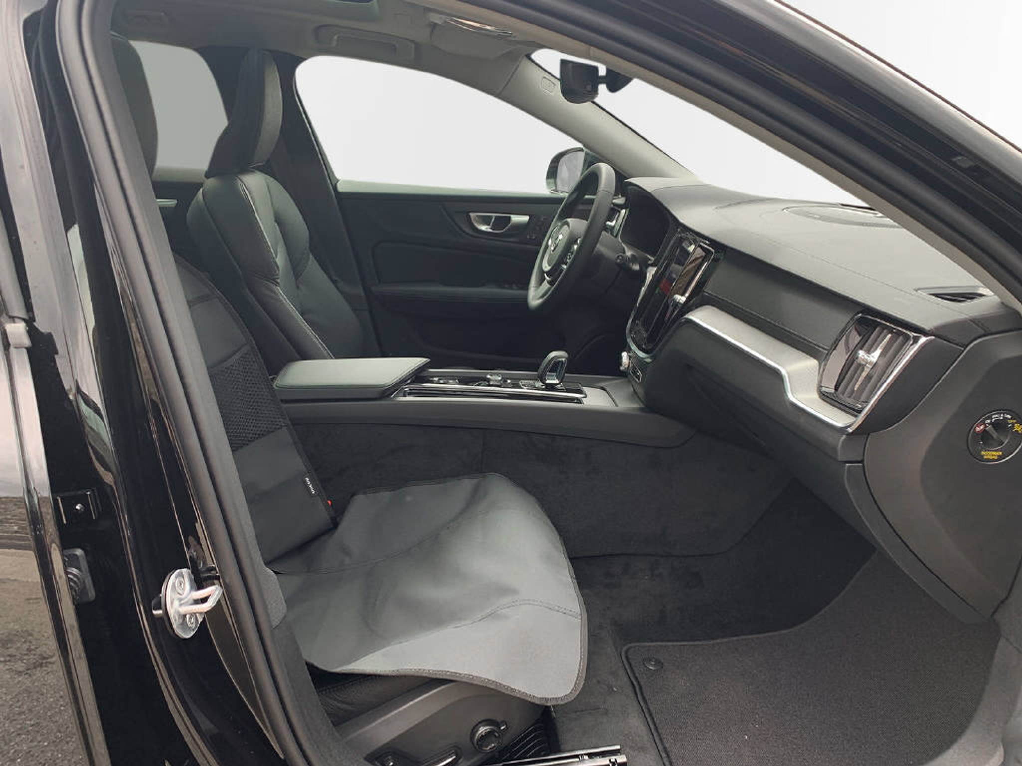 listing desktop thumbnail image 12