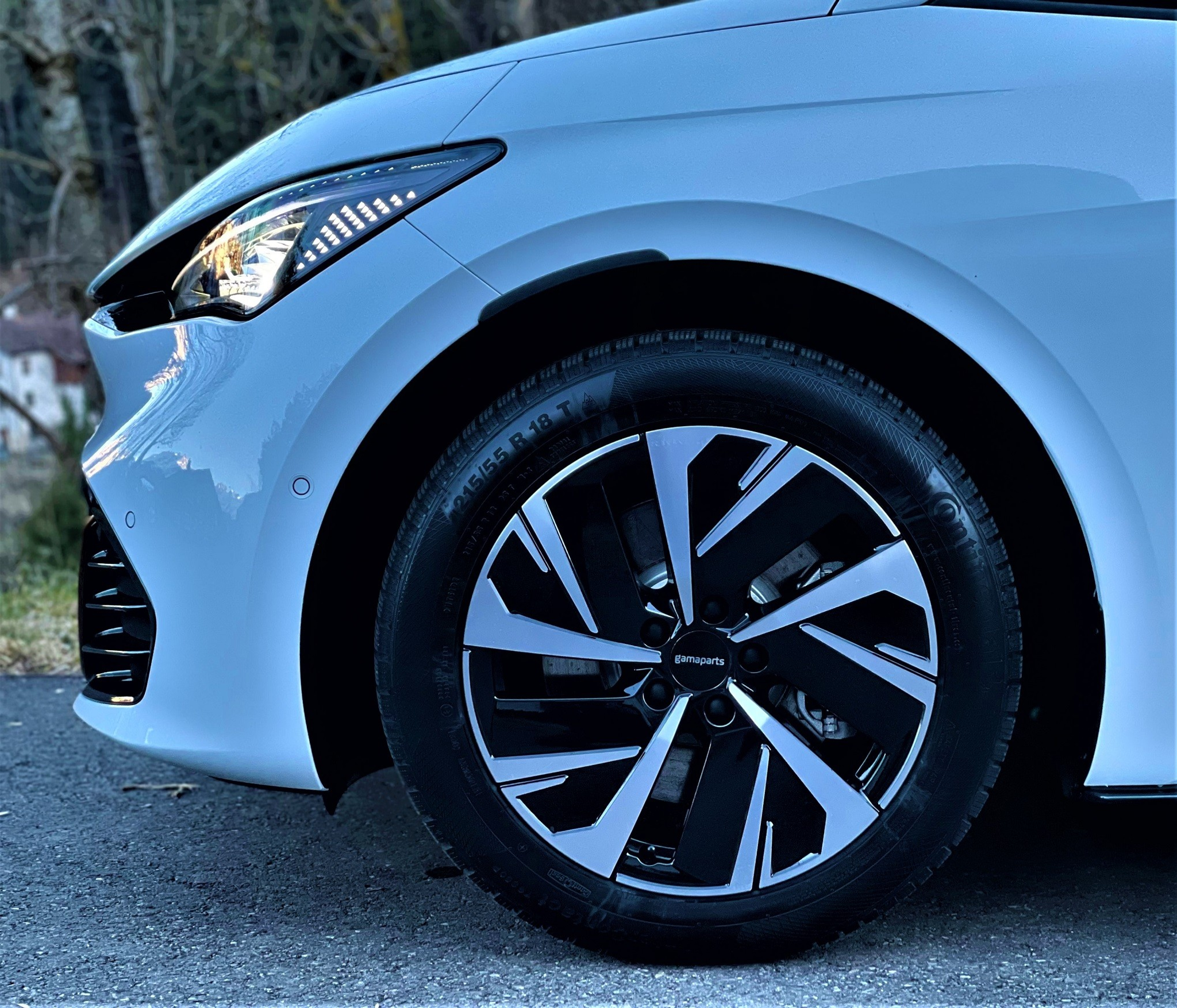 listing desktop thumbnail image 14