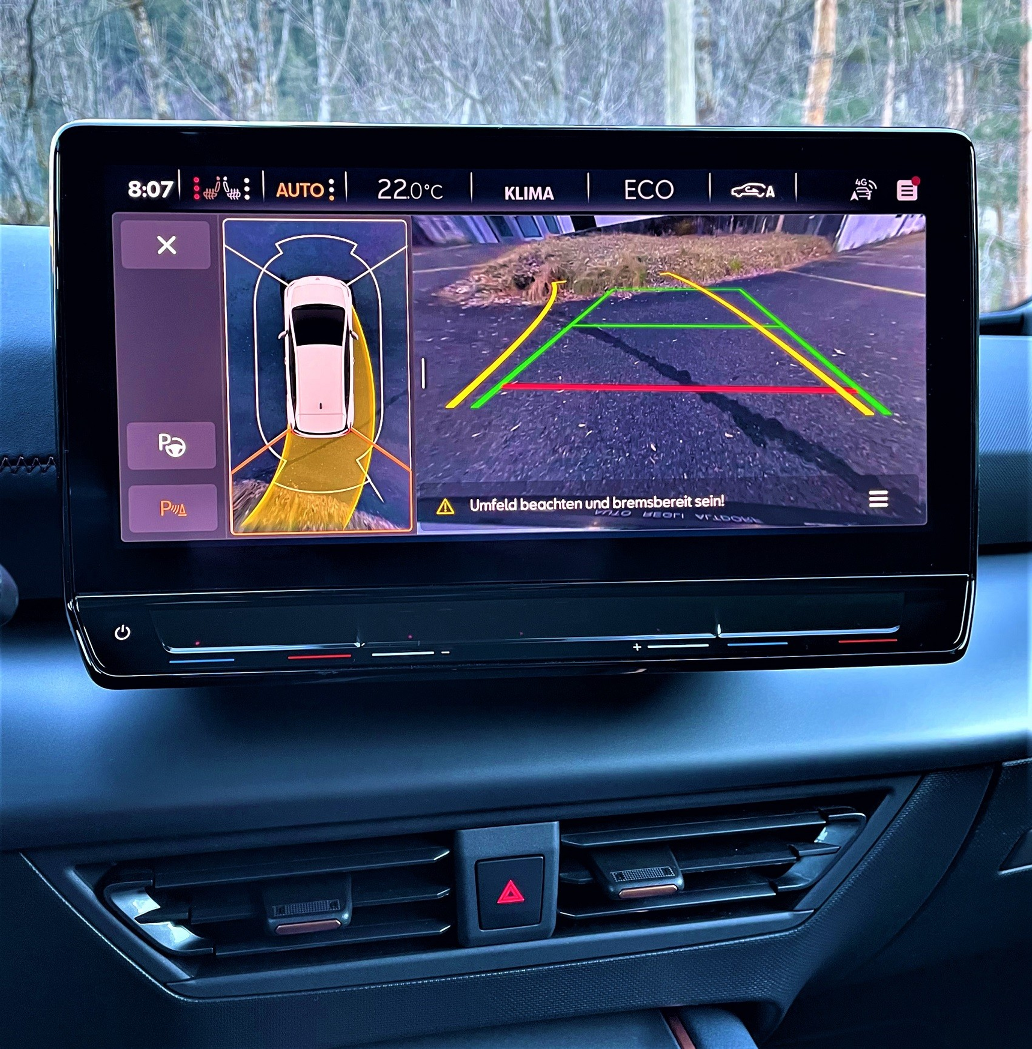 listing desktop thumbnail image 9